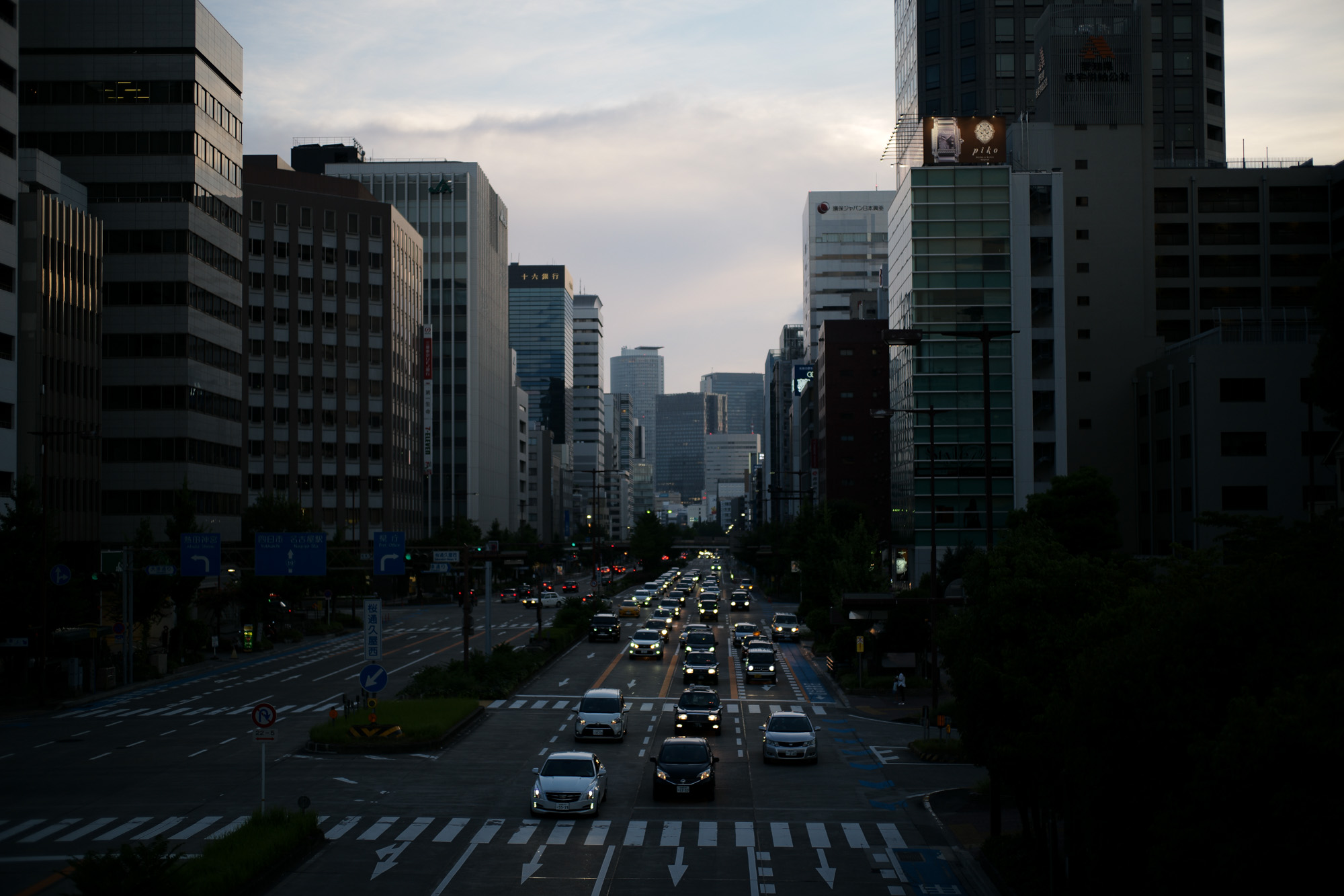 2017.7/31-8/06  ///【LEICA M10 + SUMMILUX-M F1.4/50mm ASPH】作例 ブログ ライカM10 写真 leicam10 ライカ leica 愛知 名古屋 ズミルックス summilux #macbookair starbucks lardini sartoria ラルディーニ サルトリア patekphilippe 神藤さん enzobonafe eb08 エンツォボナフェ ラマレザー ローファー rangerover biography レンジローバー ブラックパック ヒルトン名古屋 ヴェラール velar rangeroversport hiltonnagoya rangerovervogueloireblue レンジローバーヴォーグ ロワールブルー ベージュシート ガブリエレパジーニ ソーシーズ 名古屋テレビ塔 enzobonafe 3720 cordovannero 東区泉一丁目 zodiac 桜通り