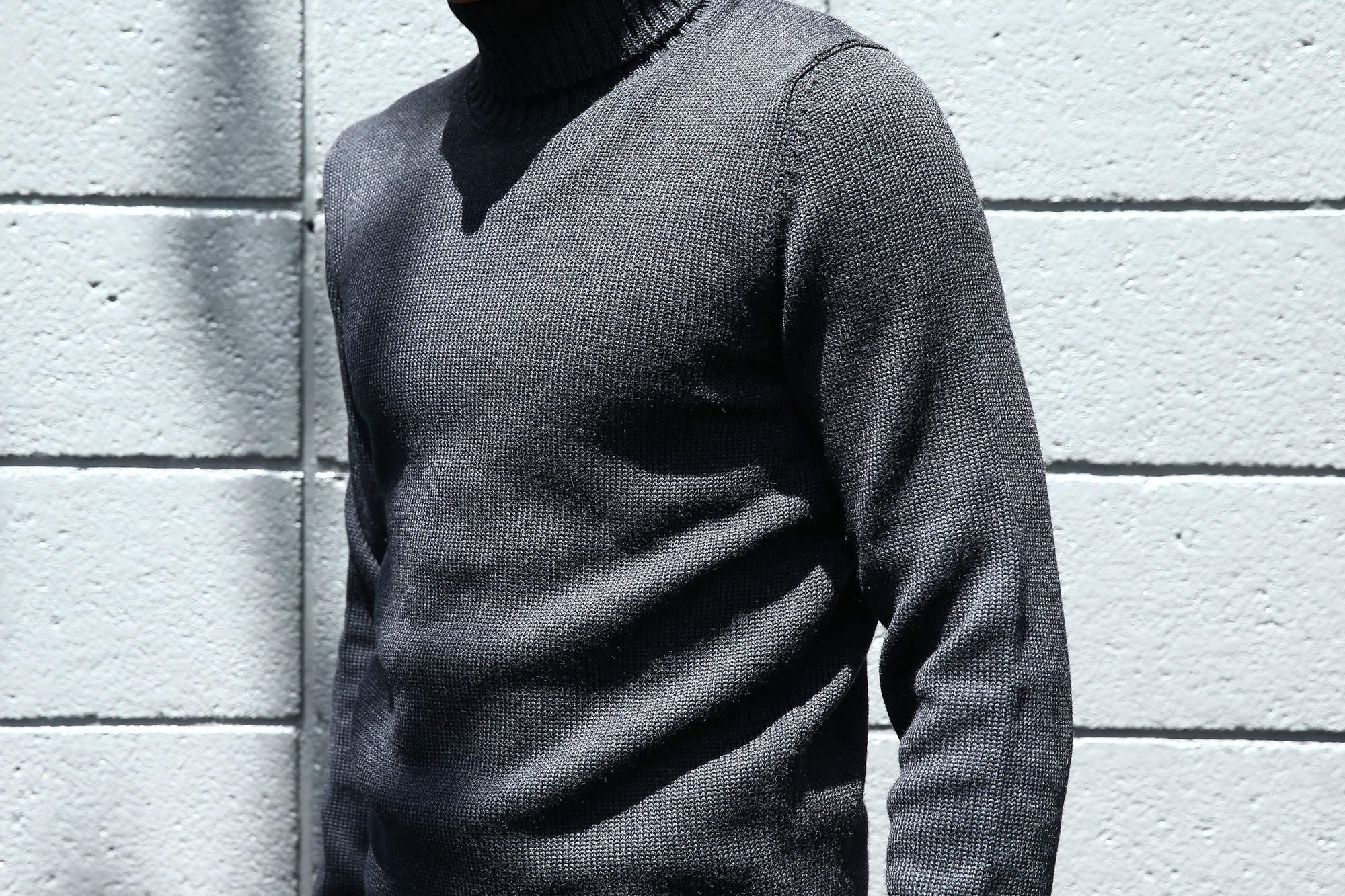 ZANONE (ザノーネ) Turtle Neck Sweater (タートルネックセーター) VIRGIN WOOL 100% ミドルゲージ ウールニット セーター CHARCOAL (チャコール・Z0006) made in italy (イタリア製) 2017 秋冬新作 zanone ザノーネ 愛知 名古屋 Alto e Diritto アルト エ デリット