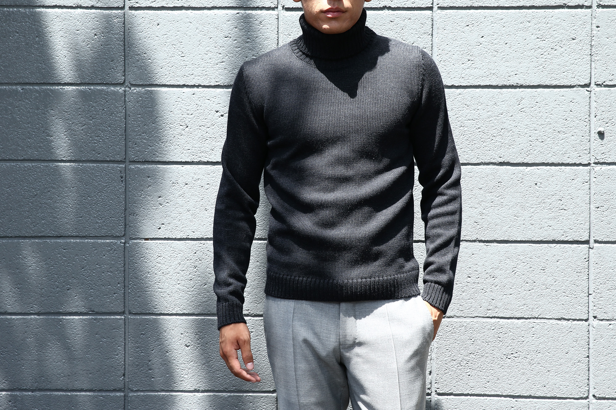 ZANONE (ザノーネ) Turtle Neck Sweater (タートルネックセーター) VIRGIN WOOL 100% ミドルゲージ ウールニット セーター CHARCOAL (チャコール・Z0006) made in italy (イタリア製) 2017 秋冬新作 zanone ザノーネ 愛知 名古屋 Alto e Diritto アルト エ デリット