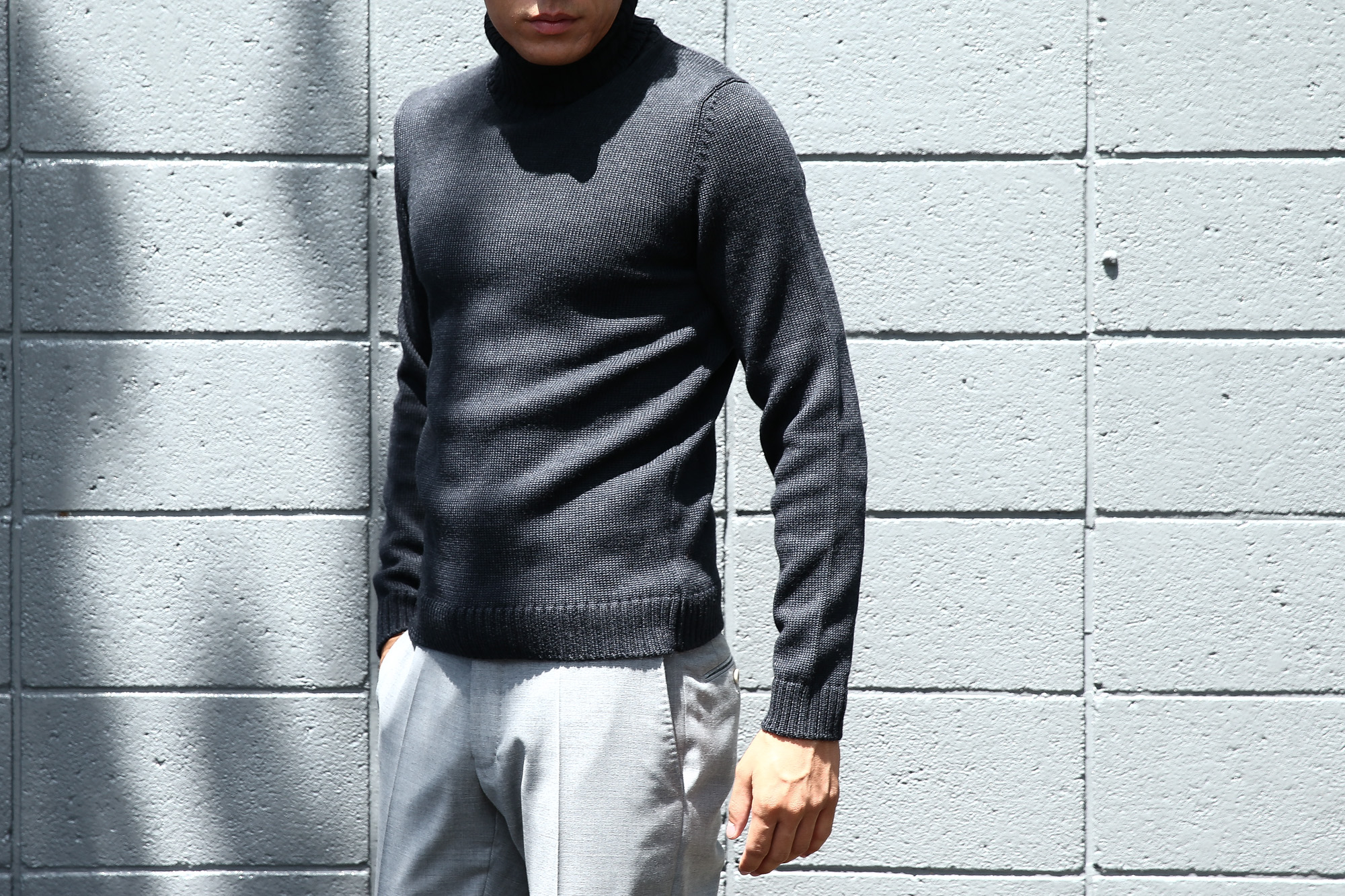 ZANONE (ザノーネ) Turtle Neck Sweater (タートルネックセーター) VIRGIN WOOL 100% ミドルゲージ ウールニット セーター CHARCOAL (チャコール・Z0006) made in italy (イタリア製) 2017 秋冬新作 zanone ザノーネ 愛知 名古屋 Alto e Diritto アルト エ デリット