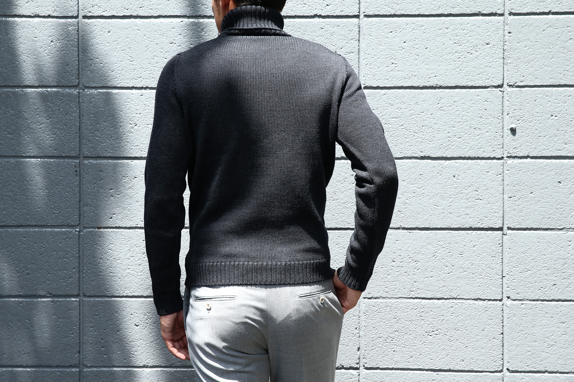 ZANONE (ザノーネ) Turtle Neck Sweater (タートルネックセーター) VIRGIN WOOL 100% ミドルゲージ ウールニット セーター CHARCOAL (チャコール・Z0006) made in italy (イタリア製) 2017 秋冬新作 zanone ザノーネ 愛知 名古屋 Alto e Diritto アルト エ デリット