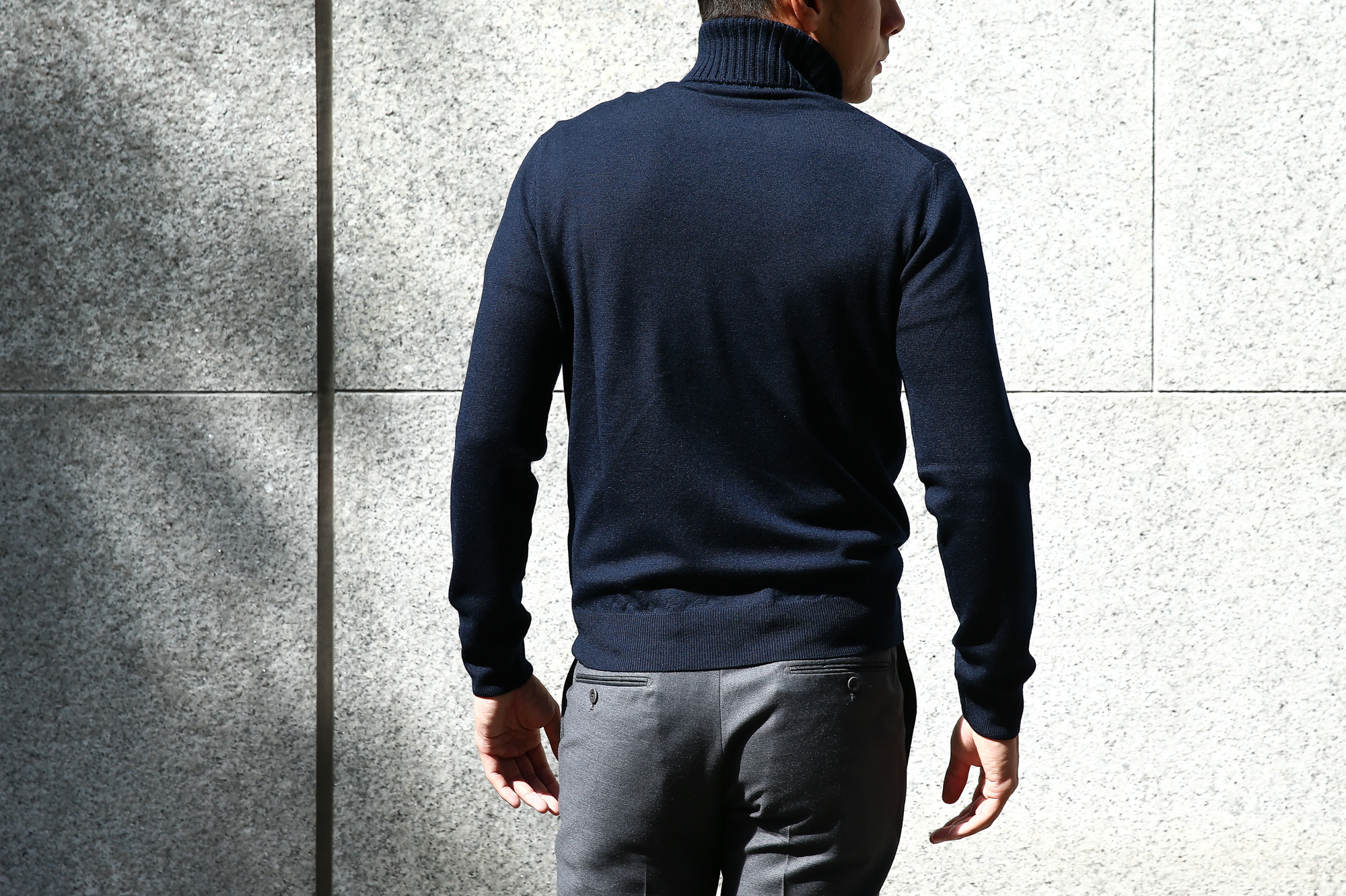 【Cruciani / クルチアーニ】 Turtle Neck Sweater (タートルネックセーター) WOOL 100% 27ゲージ＆9ゲージ ハイゲージウールニット セーター NAVY (ネイビー・8800) made in italy (イタリア製) 2017 秋冬新作 cruciani クルチアーニ 愛知 名古屋 タートルネック