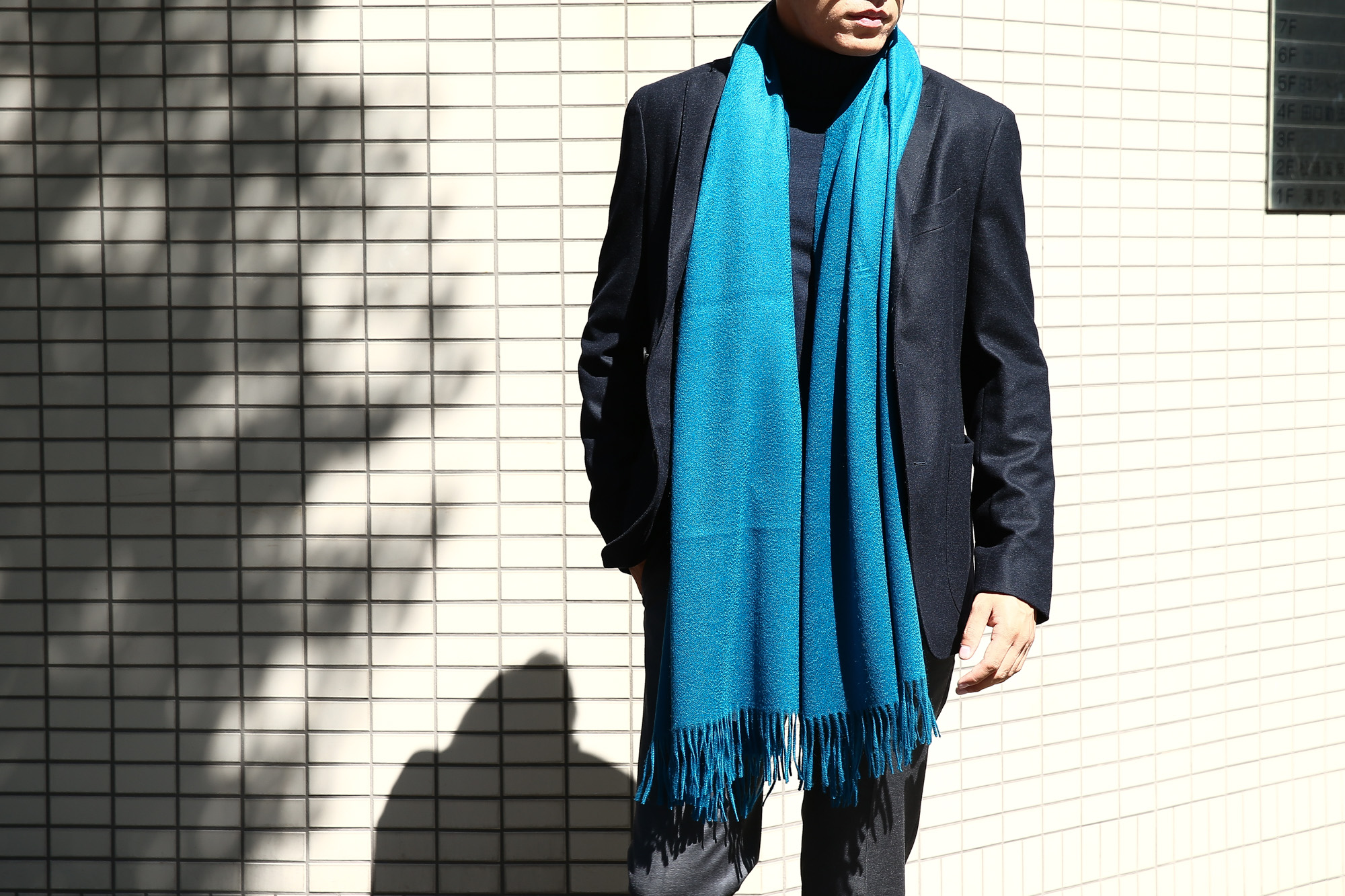 【Johnstons // ジョンストンズ】 WA56 STOLE Cashmere 100% カシミア 大判 ストール PEACOCK (ピーコック・SC7140) Made in Scotland (スコットランド製) 2017秋冬新作 johnstons ジョンストンズ 愛知　名古屋 Alto e Diritto アルト エ デリット WA56 WA57 大判 ストール カシミア ウール ニットウェア CASHIMERE　CAMEL HAIR　キャメルヘアー  LAMBS WOOL  MERINO WOOL メリノウール ストール マフラー ショールカラー ニット クルーニット タートルニット　SE7234　Merlot　SE7233 Port　SD4415 Nightshade　HA0200 Light Grey　SB0026 Powder　SB0204 Snow　HD0027 Vintage Blue　SD0707 Navy　SC7140 Peacock　SC0700 Tartan Green　SB1058 Cream　HB0333 otter　SB0311 Dark Camel　SA0000 White　HA0200 Light Grey　HA0501 Mid Gey　SA0900 Black