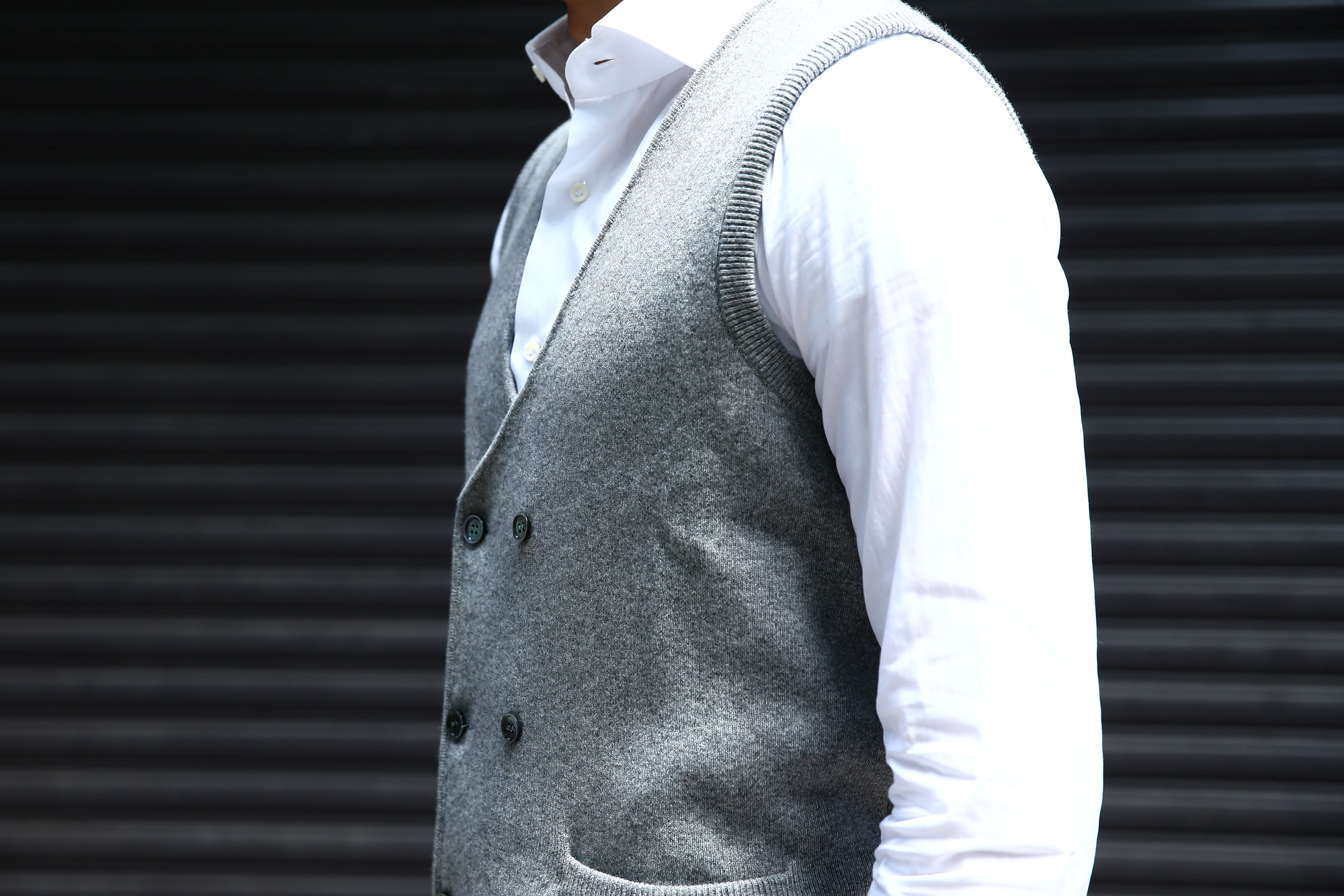 Settefili Cashmere (セッテフィーリ カシミア) Gilet con bottoni (ニットダブルベスト) ハイゲージ ニット ジレ GRAY (グレー・MC009) made in italy (イタリア製) 2017 秋冬新作 settefilicashmere セッテフィーリカシミア ニットベスト ニットジレ 愛知 名古屋 Alto e Diritto アルト エ デリット