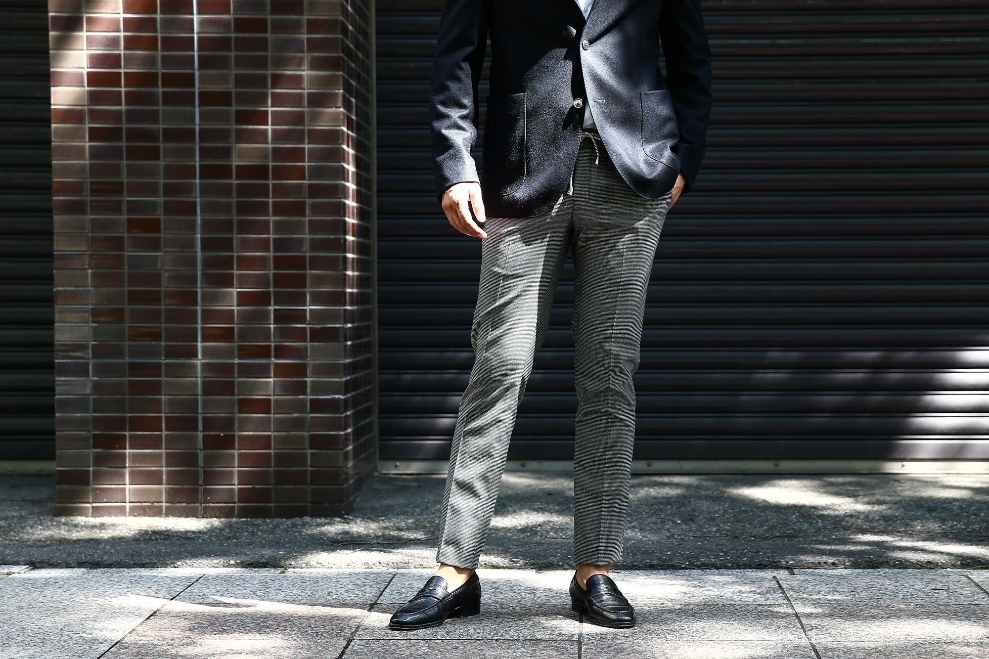 【VIGANO / ヴィガーノ】 RELAX SLACKS (リラックス スラックス) ウォッシャブルウール ハウンドトゥース テーパード イージーパンツ スラックス MEDIUM GRAY (ミディアムグレー・951) 2017 秋冬新作 vigano 愛知 名古屋 Alto e Diritto アルト エ デリット