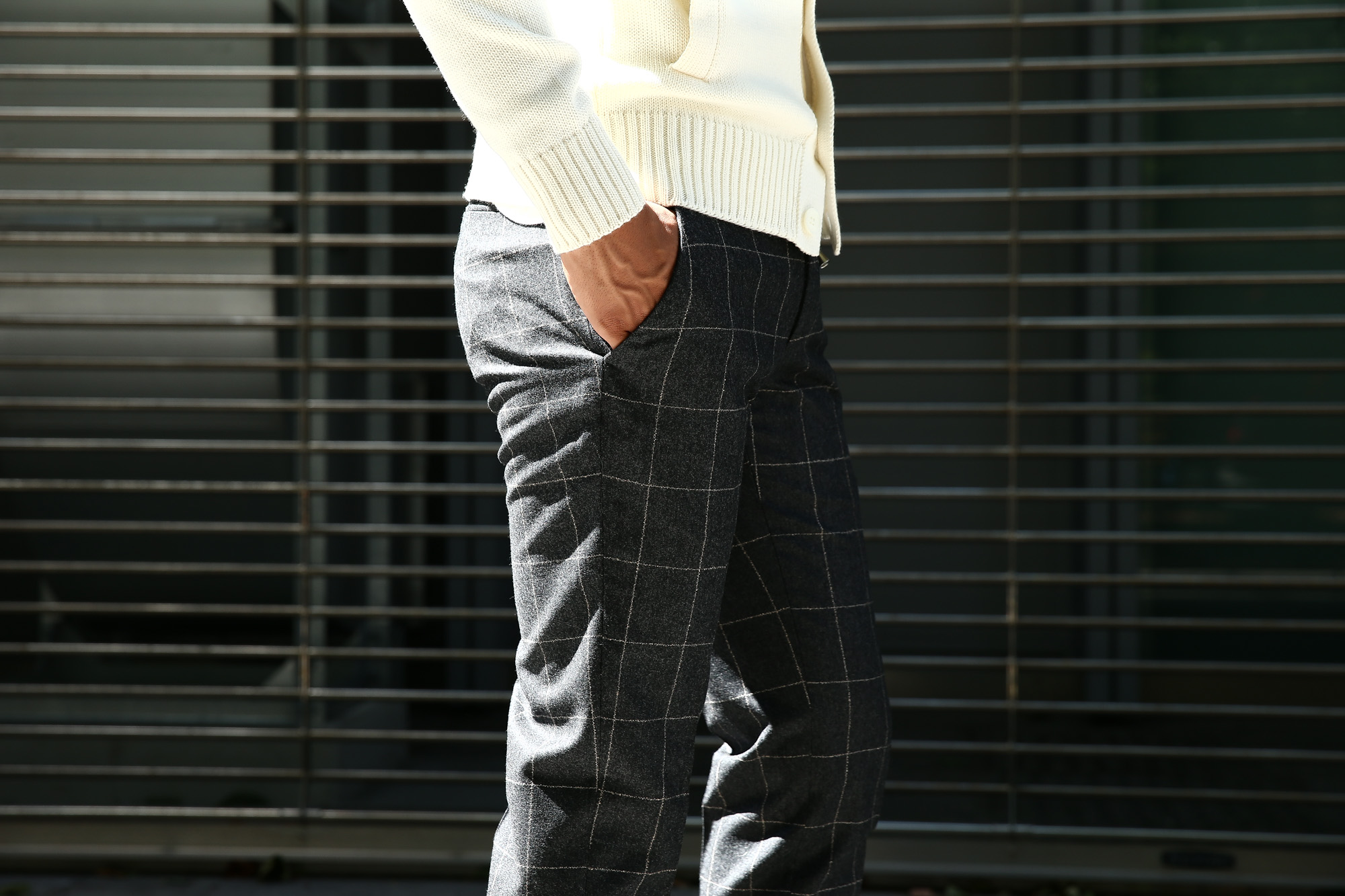 【VIGANO / ヴィガーノ】 RELAX SLACKS (リラックス スラックス) ウィンドウペンチェック ウール テーパード イージーパンツ スラックス MEDIUM GRAY (ミディアムグレー・951) 2017 秋冬新作　vigano 愛知 名古屋 Alto e Diritto アルト エ デリット