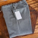VIGANO (ヴィガーノ) RELAX SLACKS (リラックス スラックス) ウォッシャブルウール ハウンドトゥース テーパード イージーパンツ スラックス MEDIUM GRAY (ミディアムグレー・951) 2017 秋冬新作のイメージ