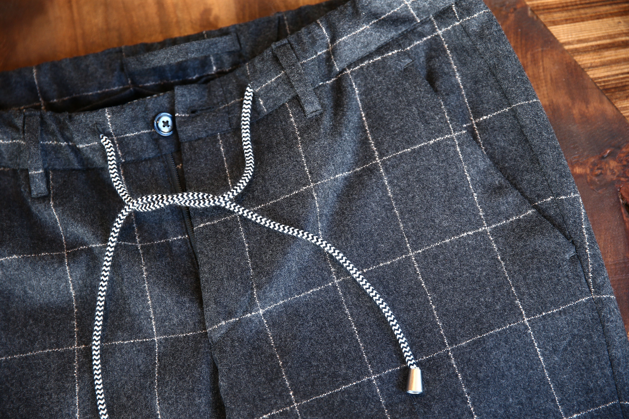 VIGANO (ヴィガーノ) RELAX SLACKS (リラックス スラックス) ウィンドウペンチェック ウール テーパード イージーパンツ スラックス MEDIUM GRAY (ミディアムグレー・951) 2017 秋冬新作 vigano 愛知 名古屋 Alto e Diritto アルト エ デリット