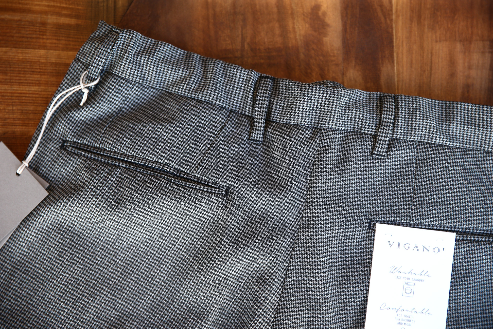 VIGANO (ヴィガーノ) RELAX SLACKS (リラックス スラックス) ウォッシャブルウール ハウンドトゥース テーパード イージーパンツ スラックス MEDIUM GRAY (ミディアムグレー・951) 2017 秋冬新作 vigano 愛知 名古屋 Alto e Diritto アルト エ デリット