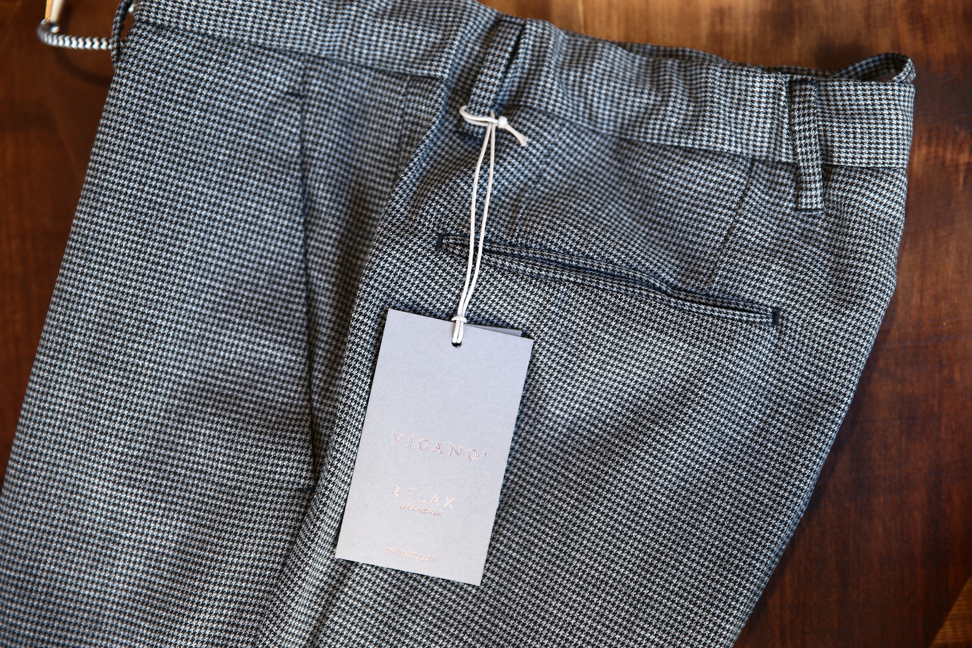 VIGANO (ヴィガーノ) RELAX SLACKS (リラックス スラックス) ウォッシャブルウール ハウンドトゥース テーパード イージーパンツ スラックス MEDIUM GRAY (ミディアムグレー・951) 2017 秋冬新作 vigano 愛知 名古屋 Alto e Diritto アルト エ デリット