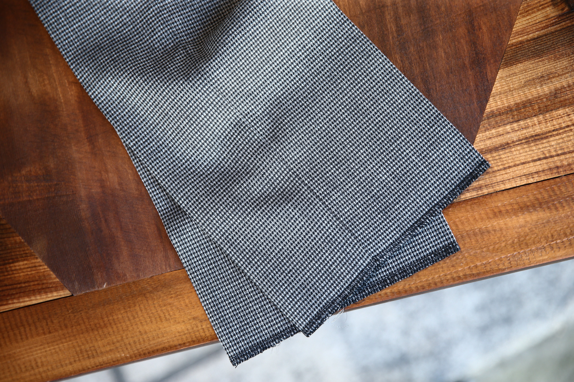 VIGANO (ヴィガーノ) RELAX SLACKS (リラックス スラックス) ウォッシャブルウール ハウンドトゥース テーパード イージーパンツ スラックス MEDIUM GRAY (ミディアムグレー・951) 2017 秋冬新作 vigano 愛知 名古屋 Alto e Diritto アルト エ デリット