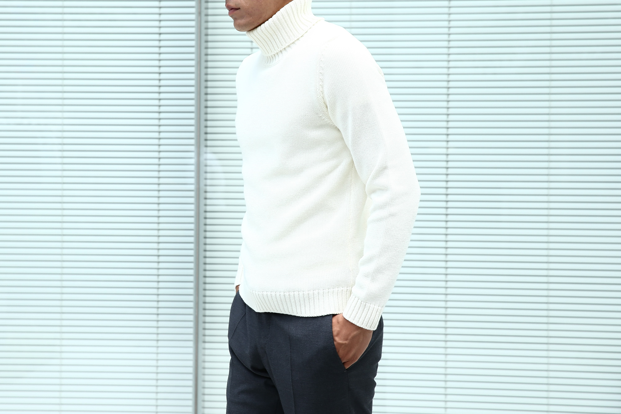 【ZANONE // ザノーネ】 Turtle Neck Sweater タートルネックセーター VIRGIN WOOL 100% ミドルゲージ ウールニット セーター OFF WHITE (オフホワイト・Z3623) made in italy (イタリア製) 2017 秋冬新作 zanone ザノーネ 愛知 名古屋 Alto e Diritto アルト エ デリット タートルネック