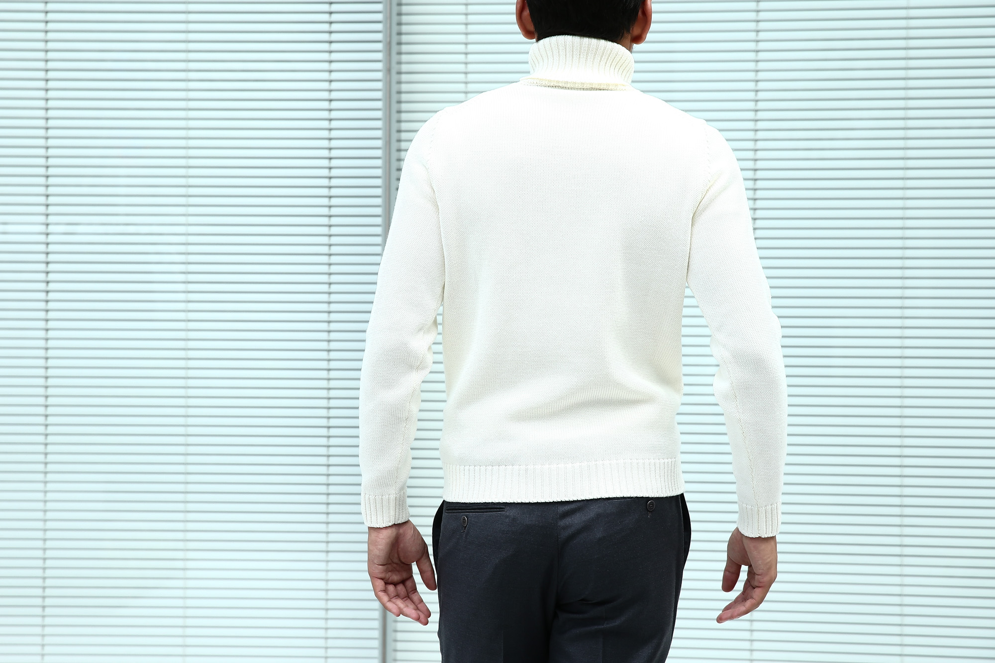 【ZANONE // ザノーネ】 Turtle Neck Sweater タートルネックセーター VIRGIN WOOL 100% ミドルゲージ ウールニット セーター OFF WHITE (オフホワイト・Z3623) made in italy (イタリア製) 2017 秋冬新作 zanone ザノーネ 愛知 名古屋 Alto e Diritto アルト エ デリット タートルネック