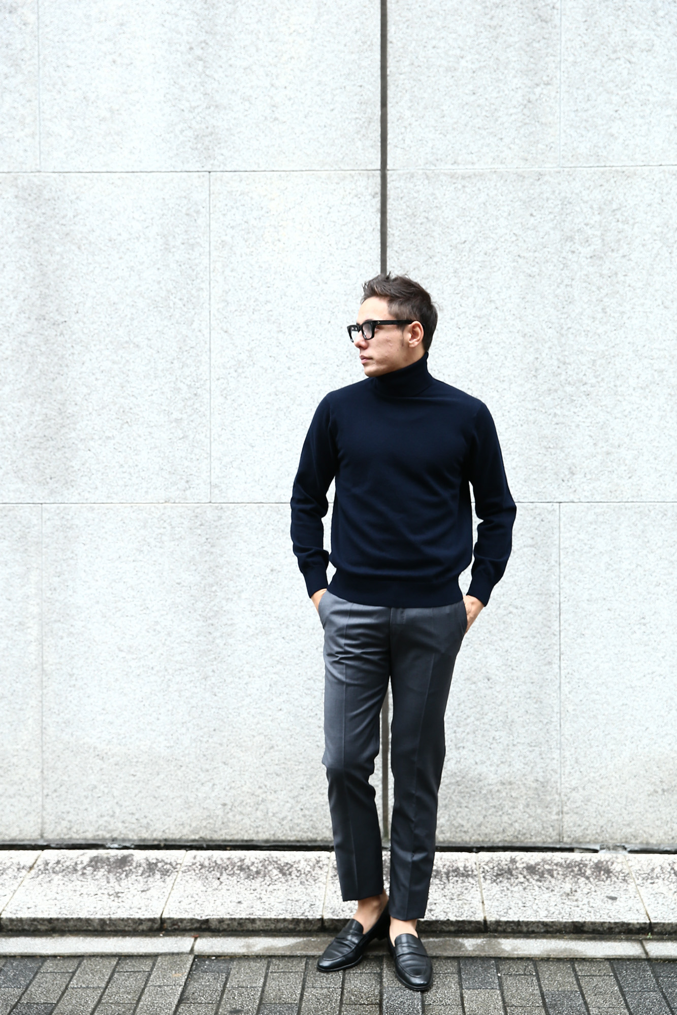 Cruciani (クルチアーニ) Cashmere Turtle Neck Sweater (カシミヤタートルネックセーター) Cashmere 100% 27ゲージ ハイゲージ カシミヤニット セーター NAVY (ネイビー・20147) made in italy (イタリア製) 2017 秋冬新作 cruciani クルチアーニ 愛知 カシミア 名古屋 タートルネック