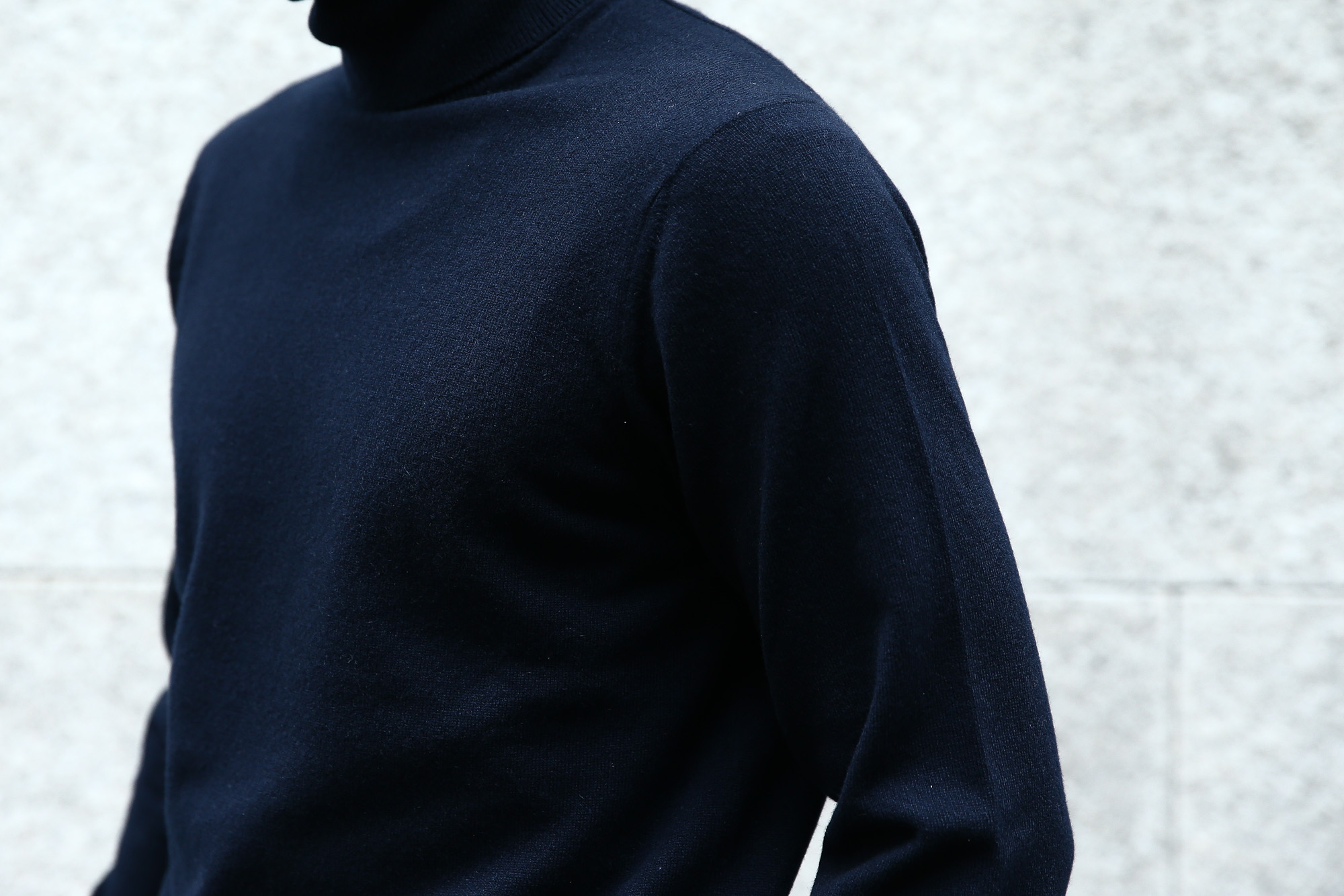 Cruciani (クルチアーニ) Cashmere Turtle Neck Sweater (カシミヤタートルネックセーター) Cashmere 100% 27ゲージ ハイゲージ カシミヤニット セーター NAVY (ネイビー・20147) made in italy (イタリア製) 2017 秋冬新作 cruciani クルチアーニ 愛知 カシミア 名古屋 タートルネック