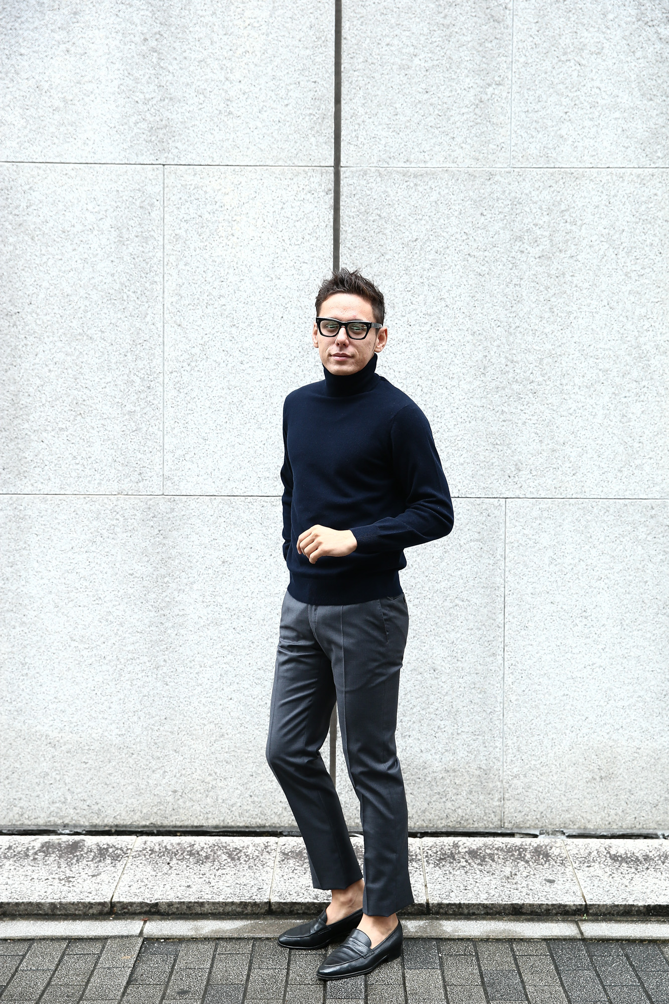 Cruciani (クルチアーニ) Cashmere Turtle Neck Sweater (カシミヤタートルネックセーター) Cashmere 100% 27ゲージ ハイゲージ カシミヤニット セーター NAVY (ネイビー・20147) made in italy (イタリア製) 2017 秋冬新作 cruciani クルチアーニ 愛知 カシミア 名古屋 タートルネック