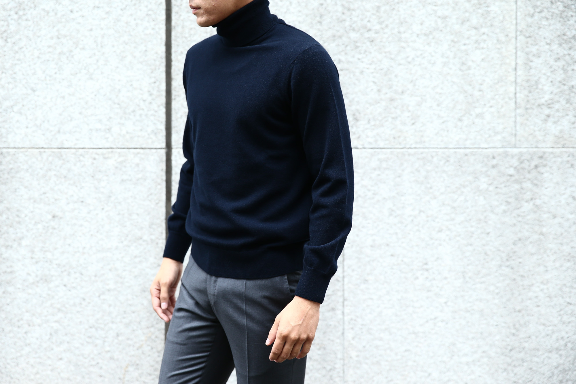 Cruciani (クルチアーニ) Cashmere Turtle Neck Sweater (カシミヤタートルネックセーター) Cashmere 100% 27ゲージ ハイゲージ カシミヤニット セーター NAVY (ネイビー・20147) made in italy (イタリア製) 2017 秋冬新作 cruciani クルチアーニ 愛知 カシミア 名古屋 タートルネック