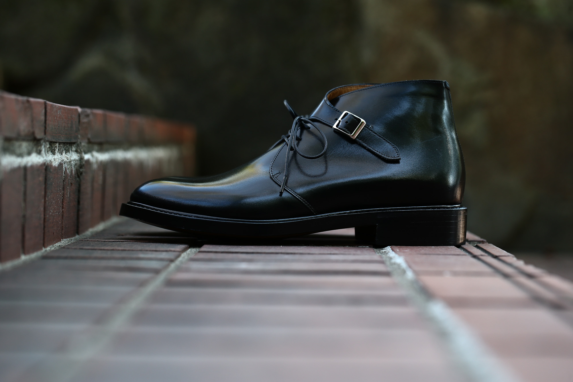 Cuervo (クエルボ) 【Derringer /// デリンジャー】 Annonay Vocalou Calf Leather アノネイ社 ボカルーカーフレザー Double Leather Sole Chukka Boots チャッカブーツ  BLACK(ブラック) MADE IN JAPAN(日本製) 2017 秋冬新作 Annonay Vocalou Calf Leather Goodyear Welt Process Leather Sole  BLACK MADE IN JAPAN 愛知 名古屋 Alto e Diritto アルト エ デリット クエルボ cuervo ブーツ ブライドルレザー 牛革 ブライドル ブーツ　コラボレート ヒロシツボウチ 坪内浩 エンツォボナフェ ボナフェ ベネチアンクリーム JOHN LOBB ジョンロブ CHURCH’S チャーチ JOSEPH CHEANEY ジョセフチーニー CORTHAY コルテ ALFRED SARGENT アルフレッドサージェント CROCKETT&JONES クロケットジョーンズ F.LLI GIACOMETTI フラテッリジャコメッティ ENZO BONAFE エンツォボナフェ BETTANIN&VENTURI ベッタニンヴェントゥーリ JALAN SRIWIJAYA ジャランスリウァヤ J.W.WESTON ジェイエムウエストン SANTONI サントーニ SERGIO ROSSI セルジオロッシ CARMINA カルミナ