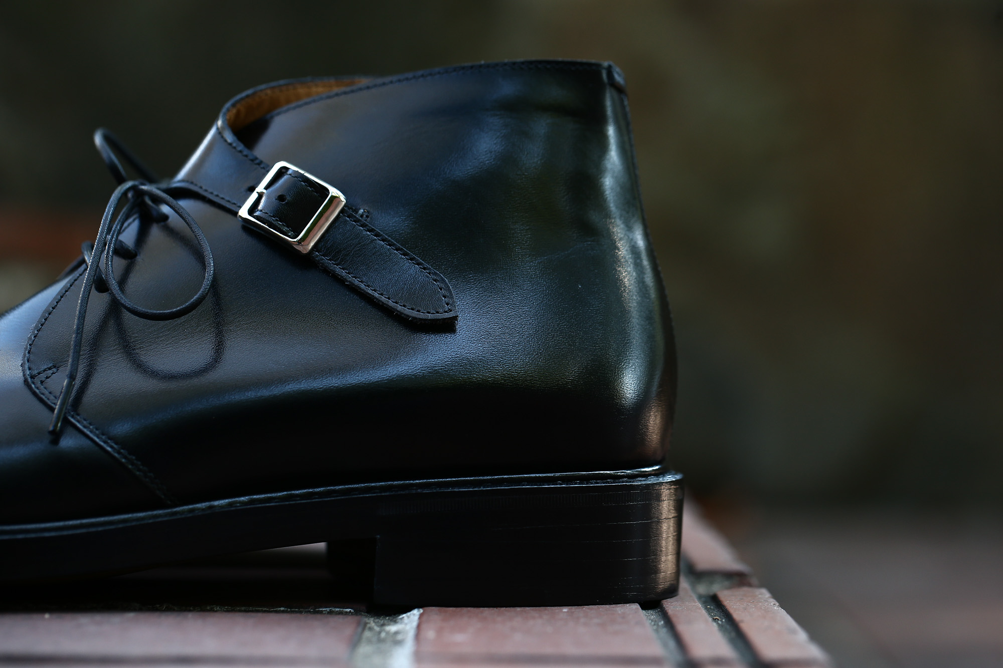 Cuervo (クエルボ) 【Derringer /// デリンジャー】 Annonay Vocalou Calf Leather アノネイ社 ボカルーカーフレザー Double Leather Sole Chukka Boots チャッカブーツ  BLACK(ブラック) MADE IN JAPAN(日本製) 2017 秋冬新作 Annonay Vocalou Calf Leather Goodyear Welt Process Leather Sole  BLACK MADE IN JAPAN 愛知 名古屋 Alto e Diritto アルト エ デリット クエルボ cuervo ブーツ ブライドルレザー 牛革 ブライドル ブーツ　コラボレート ヒロシツボウチ 坪内浩 エンツォボナフェ ボナフェ ベネチアンクリーム JOHN LOBB ジョンロブ CHURCH’S チャーチ JOSEPH CHEANEY ジョセフチーニー CORTHAY コルテ ALFRED SARGENT アルフレッドサージェント CROCKETT&JONES クロケットジョーンズ F.LLI GIACOMETTI フラテッリジャコメッティ ENZO BONAFE エンツォボナフェ BETTANIN&VENTURI ベッタニンヴェントゥーリ JALAN SRIWIJAYA ジャランスリウァヤ J.W.WESTON ジェイエムウエストン SANTONI サントーニ SERGIO ROSSI セルジオロッシ CARMINA カルミナ