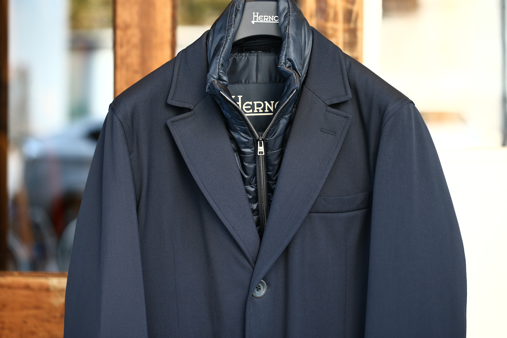 HERNO(ヘルノ) CA0057U Chester coat チェスターコート LoroPiana ロロピアーナ STORM SYSTEM WOOL HERNO TECH 中綿入り ウール チェスターコート NAVY (ネイビー・9290) Made in italy (イタリア製) 2017 秋冬新作 愛知 名古屋 Alto e Diritto アルト エ デリット herno ヘルノ ダウンコート ビジネススタイル