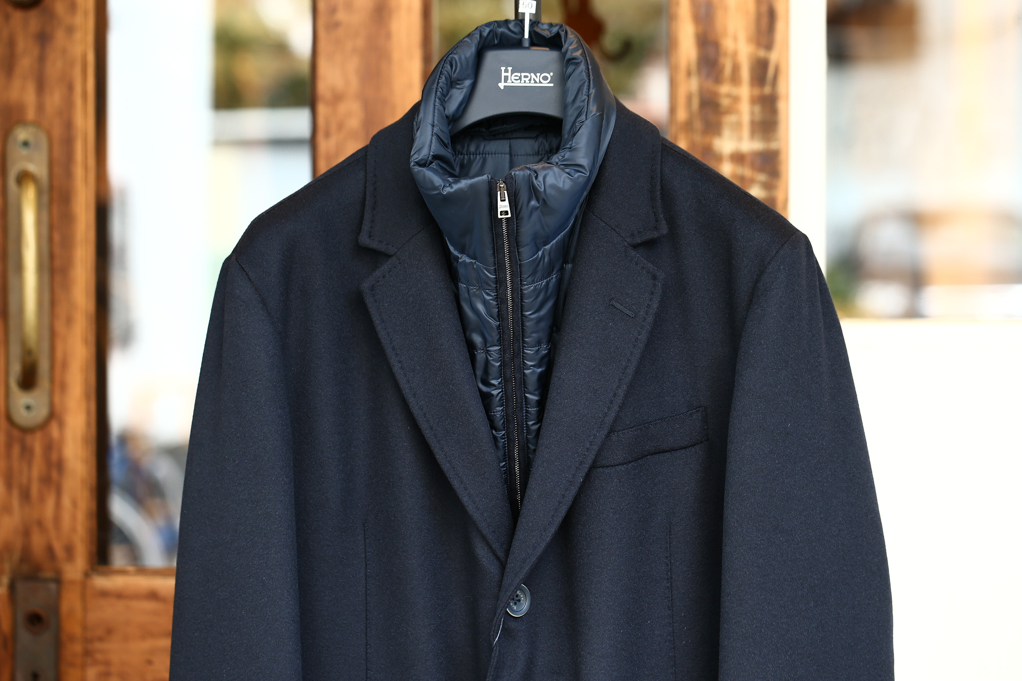 HERNO(ヘルノ) CA0058U Cashmere Chester coat カシミア チェスターコート PIACENZA ピアツェンツァ CASHMERE DROPGLIDE NYLON ULTRALIGHT 中綿入り カシミア チェスターコート NAVY (ネイビー・9200) Made in italy (イタリア製) 2017 秋冬新作 愛知 名古屋 Alto e Diritto アルト エ デリット herno ヘルノ ダウンコート ビジネススタイル