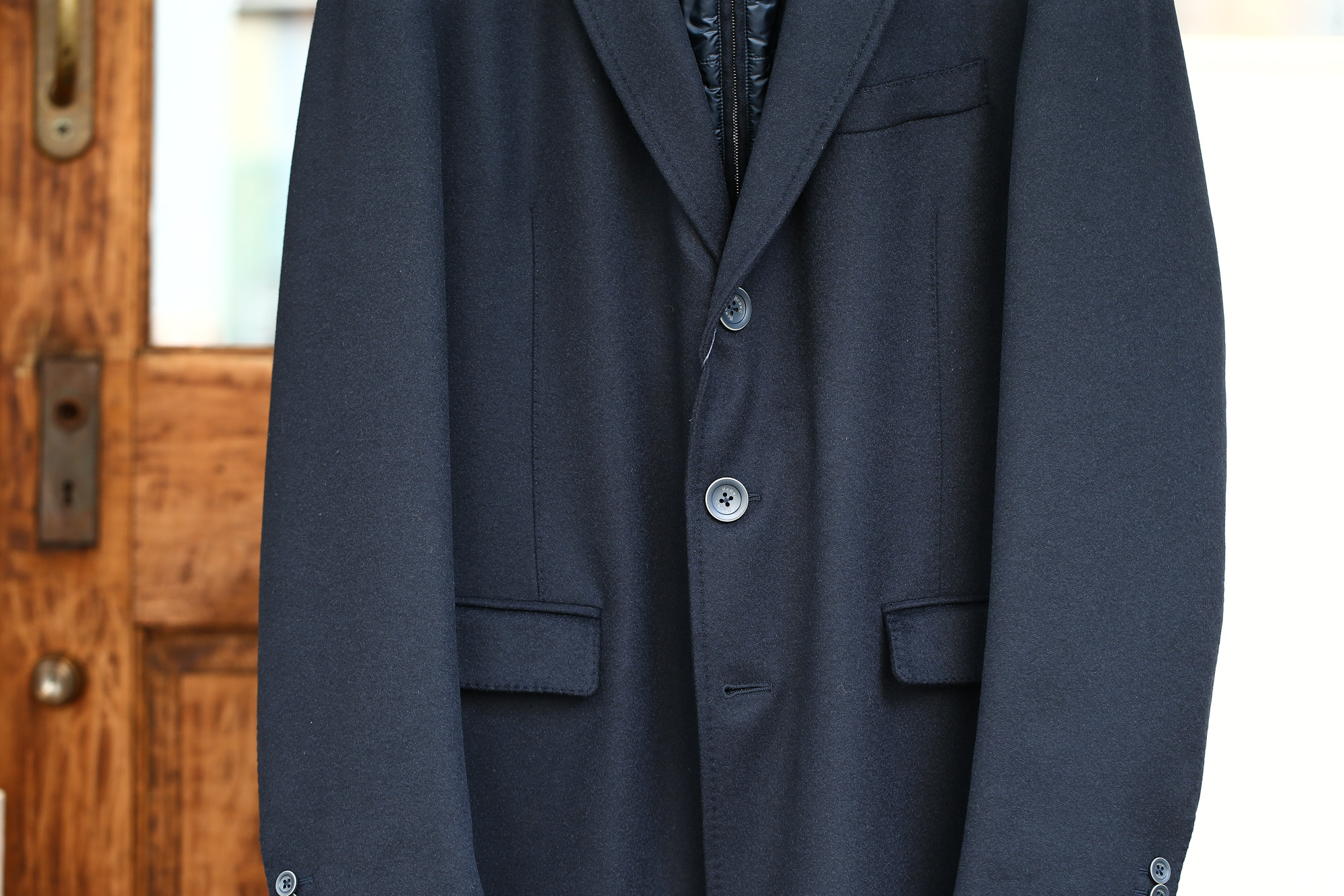 HERNO(ヘルノ) CA0058U Cashmere Chester coat カシミア チェスターコート PIACENZA ピアツェンツァ CASHMERE DROPGLIDE NYLON ULTRALIGHT 中綿入り カシミア チェスターコート NAVY (ネイビー・9200) Made in italy (イタリア製) 2017 秋冬新作 愛知 名古屋 Alto e Diritto アルト エ デリット herno ヘルノ ダウンコート ビジネススタイル