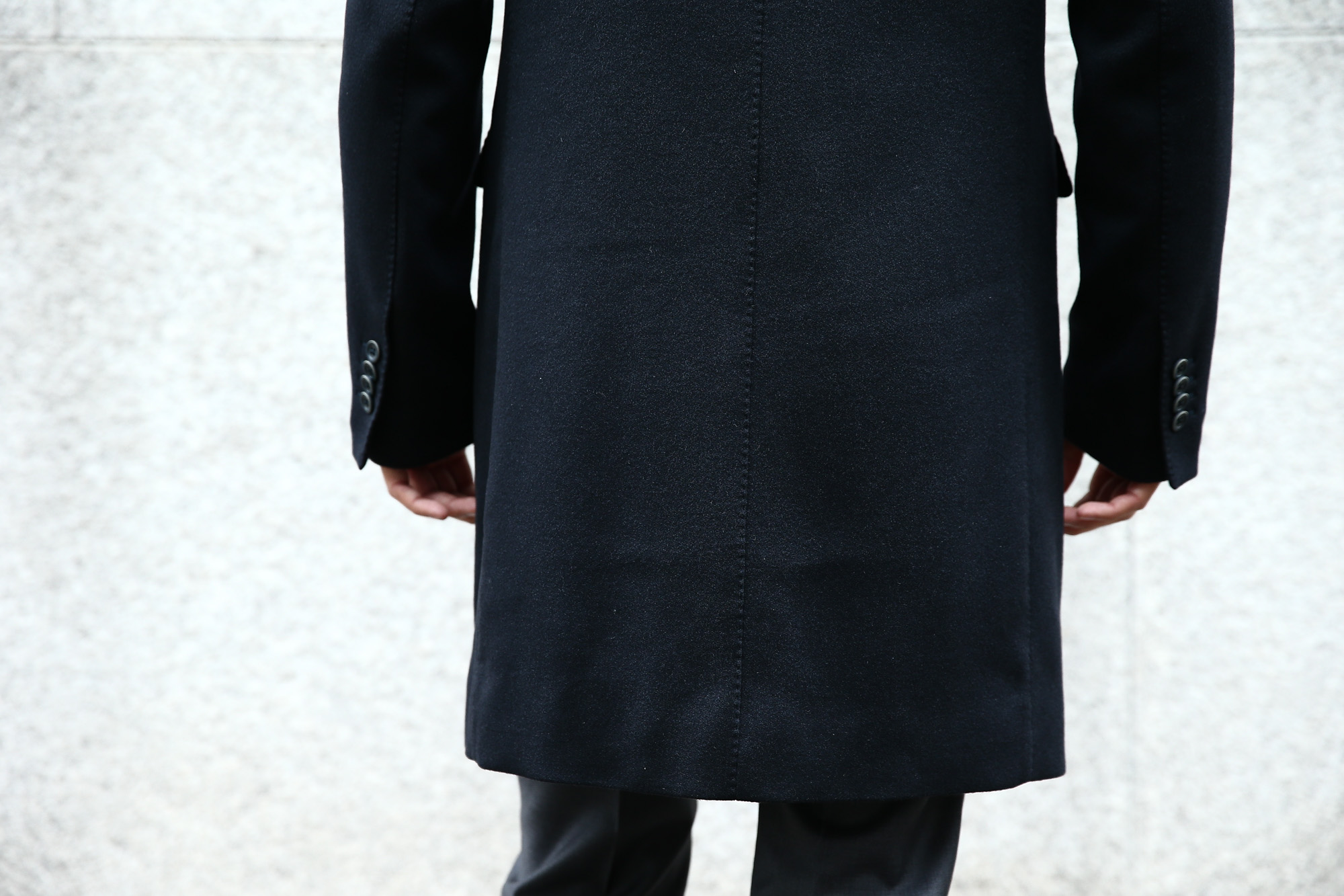 【HERNO / ヘルノ】 CA0058U Cashmere Chester coat カシミア チェスターコート PIACENZA ピアツェンツァ CASHMERE DROPGLIDE NYLON ULTRALIGHT 中綿入り カシミア チェスターコート NAVY (ネイビー・9200) Made in italy (イタリア製) 2017 秋冬新作 愛知 名古屋 Alto e Diritto アルト エ デリット herno ヘルノ ダウンコート ビジネススタイル