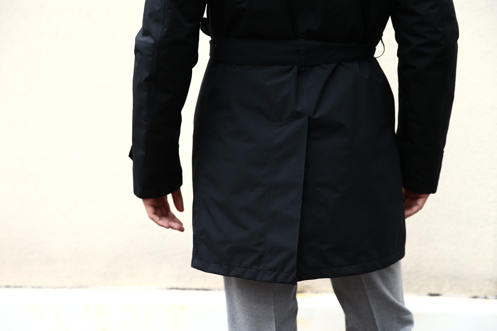 【HERNO / ヘルノ】 PI077UL LAMINAR Belted coat (ラミナー ベルテッドコート) GORE-TEX (ゴアテックス) 完全防水 ステンカラー シングル ベルテッドコート BLACK (ブラック・9300) 2017 秋冬新作 愛知 名古屋 herno ヘルノ ダウンコート 42,44,46,48,50,52,54