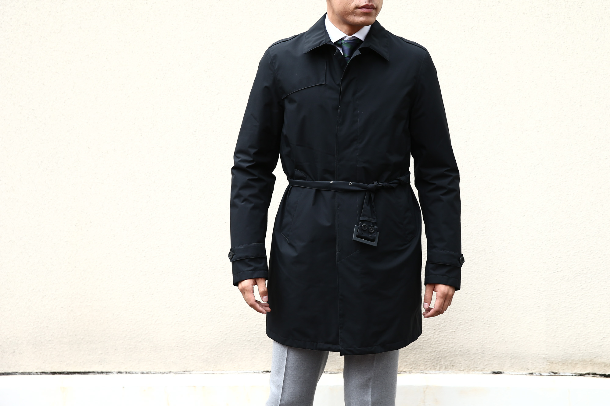 【HERNO / ヘルノ】 PI077UL LAMINAR Belted coat (ラミナー ベルテッドコート) GORE-TEX (ゴアテックス) 完全防水 ステンカラー シングル ベルテッドコート BLACK (ブラック・9300) 2017 秋冬新作 愛知 名古屋 herno ヘルノ ダウンコート 42,44,46,48,50,52,54