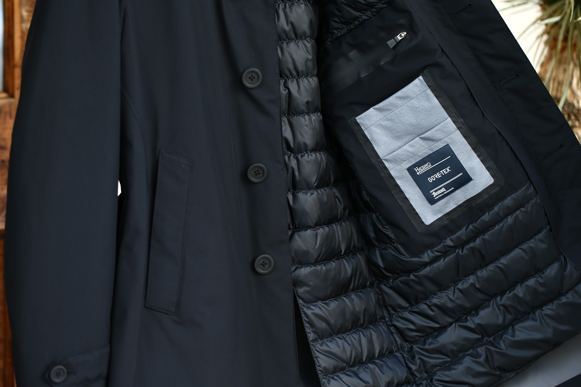 【HERNO / ヘルノ】 PI077UL LAMINAR Belted coat (ラミナー ベルテッドコート) GORE-TEX (ゴアテックス) 完全防水 ステンカラー シングル ベルテッドコート BLACK (ブラック・9300) 2017 秋冬新作 愛知 名古屋 herno ヘルノ ダウンコート 42,44,46,48,50,52,54