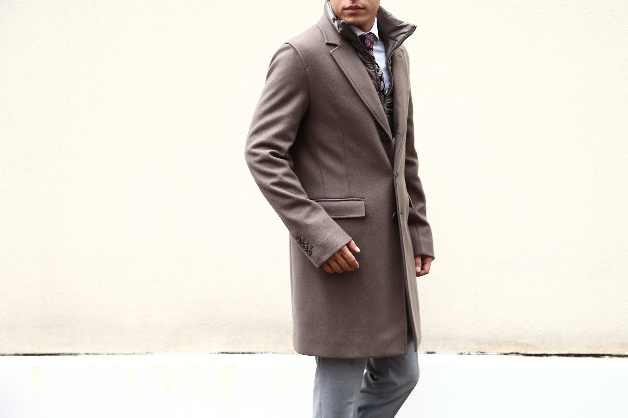 【HERNO / ヘルノ】 CA0045U Chester coat チェスターコート LANA DIAGONALE NYLON ULTRALIGHT 中綿入り ウールチェスターコート LIGHT BROWN (ライトブラウン・2700) Made in italy (イタリア製) 2017 秋冬新作　愛知 名古屋 Alto e Diritto アルト エ デリット herno ヘルノ ダウンコート ビジネススタイル