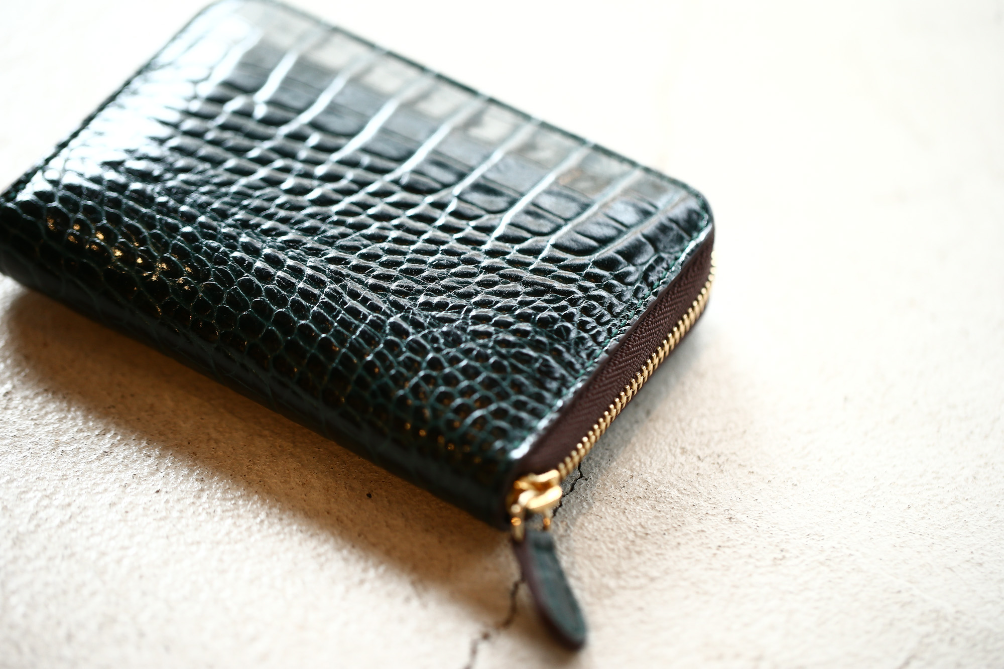 J&M DAVIDSON (ジェイアンドエムデヴィッドソン) SMALL ZIP PURSE (スモール ジップ パース) 7444 SMALL MOCK CROC (クロコダイル型押し) 折財布 ショートウォレット BOTTLE GREEN / NIGTH (ボトルグリーン / ナイト・4800) Made in spain (スペイン製)　2017 秋冬新作 jandmdavidosn smallzippurse サイフ ウォレット ジェイエムデヴィッドソン 愛知 名古屋 Alto e Diritto アルト エ デリット