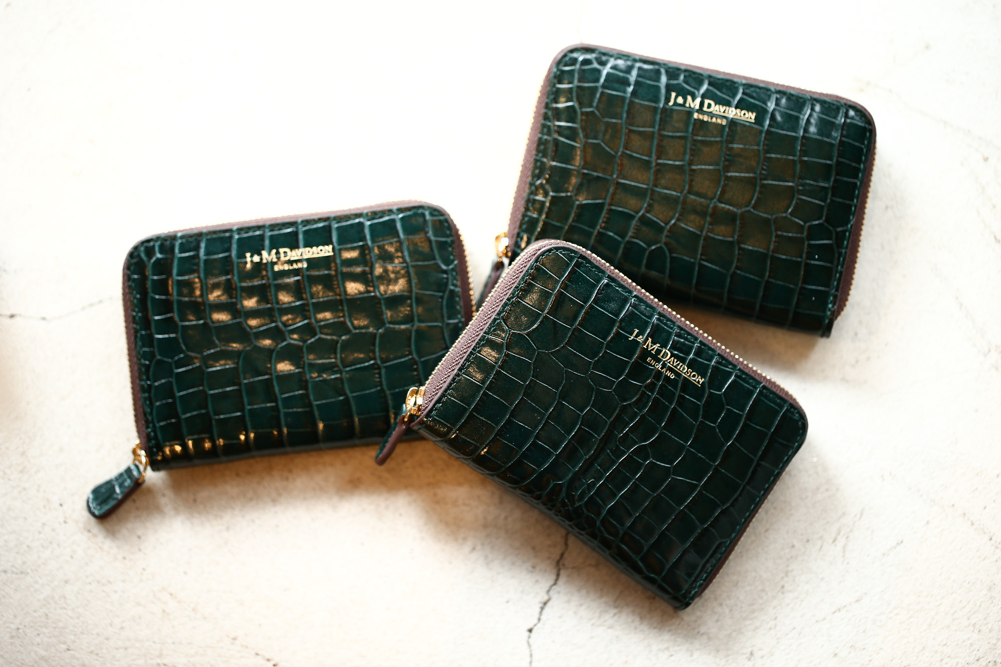 J&M DAVIDSON (ジェイアンドエムデヴィッドソン) SMALL ZIP PURSE (スモール ジップ パース) 7444 SMALL MOCK CROC (クロコダイル型押し) 折財布 ショートウォレット BOTTLE GREEN / NIGTH (ボトルグリーン / ナイト・4800) Made in spain (スペイン製)　2017 秋冬新作 jandmdavidosn smallzippurse サイフ ウォレット ジェイエムデヴィッドソン 愛知 名古屋 Alto e Diritto アルト エ デリット