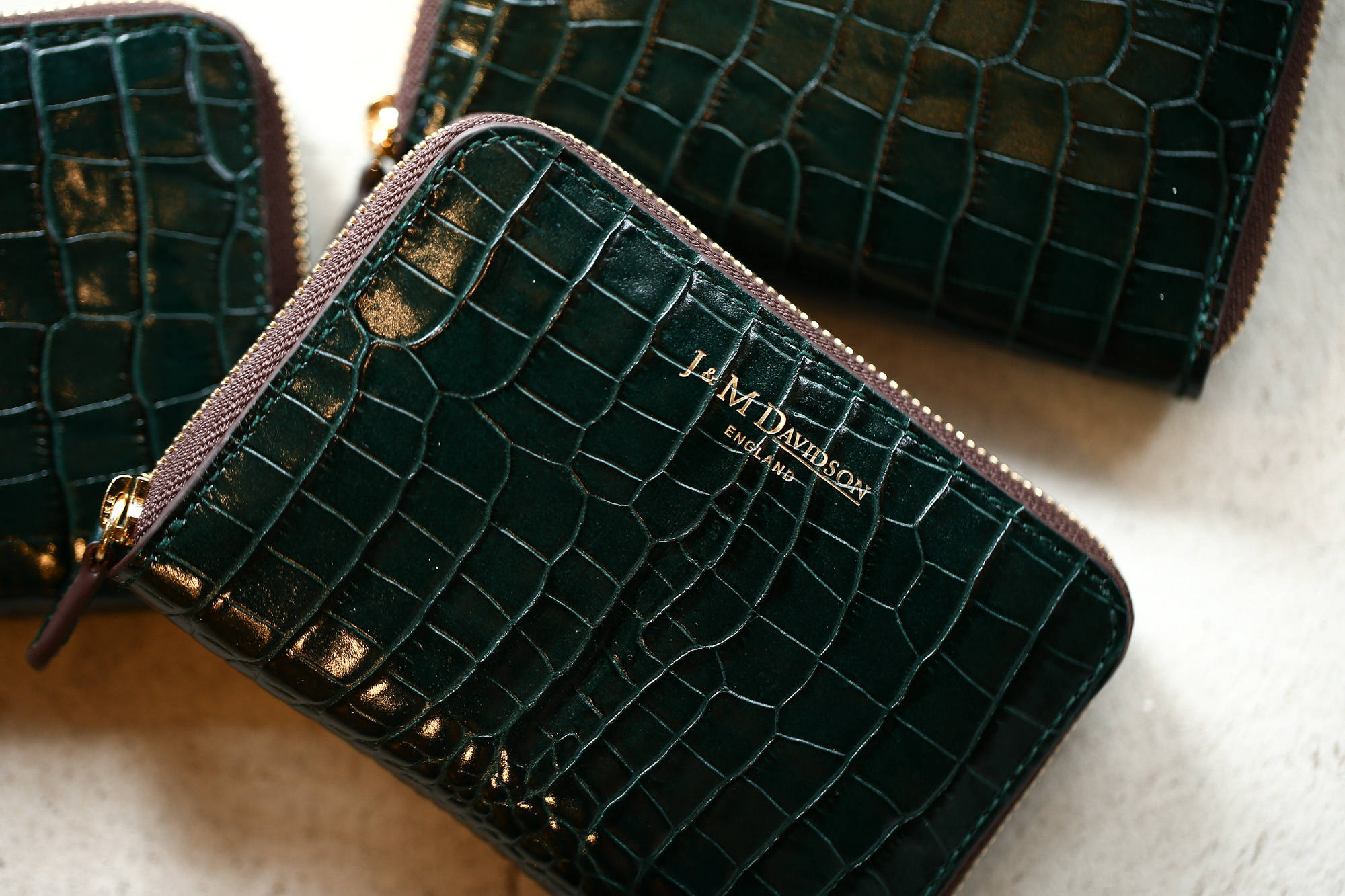 J&M DAVIDSON (ジェイアンドエムデヴィッドソン) SMALL ZIP PURSE (スモール ジップ パース) 7444 SMALL MOCK CROC (クロコダイル型押し) 折財布 ショートウォレット BOTTLE GREEN / NIGTH (ボトルグリーン / ナイト・4800) Made in spain (スペイン製)　2017 秋冬新作 jandmdavidosn smallzippurse サイフ ウォレット ジェイエムデヴィッドソン 愛知 名古屋 Alto e Diritto アルト エ デリット