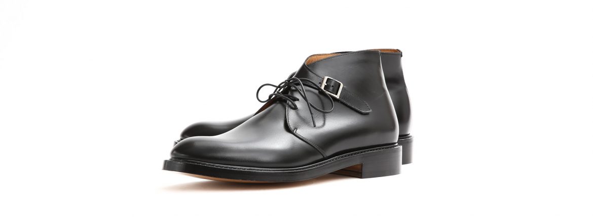 Cuervo (クエルボ) 【Derringer //// デリンジャー】 Annonay Vocalou Calf Leather アノネイ社 ボカルーカーフレザー Double Leather Sole Chukka Boots チャッカブーツ BLACK(ブラック) MADE IN JAPAN(日本製) 2017 秋冬新作　Annonay Vocalou Calf Leather Goodyear Welt Process Leather Sole BLACK MADE IN JAPAN 愛知 名古屋 ZODIAC ゾディアック クエルボ cuervo ブーツ ブライドルレザー 牛革 ブライドル ブーツ　コラボレート ヒロシツボウチ 坪内浩 エンツォボナフェ ボナフェ ベネチアンクリーム JOHN LOBB ジョンロブ CHURCH’S チャーチ JOSEPH CHEANEY ジョセフチーニー CORTHAY コルテ ALFRED SARGENT アルフレッドサージェント CROCKETT&JONES クロケットジョーンズ F.LLI GIACOMETTI フラテッリジャコメッティ ENZO BONAFE エンツォボナフェ BETTANIN&VENTURI ベッタニンヴェントゥーリ JALAN SRIWIJAYA ジャランスリウァヤ J.W.WESTON ジェイエムウエストン SANTONI サントーニ SERGIO ROSSI セルジオロッシ CARMINA カルミナ