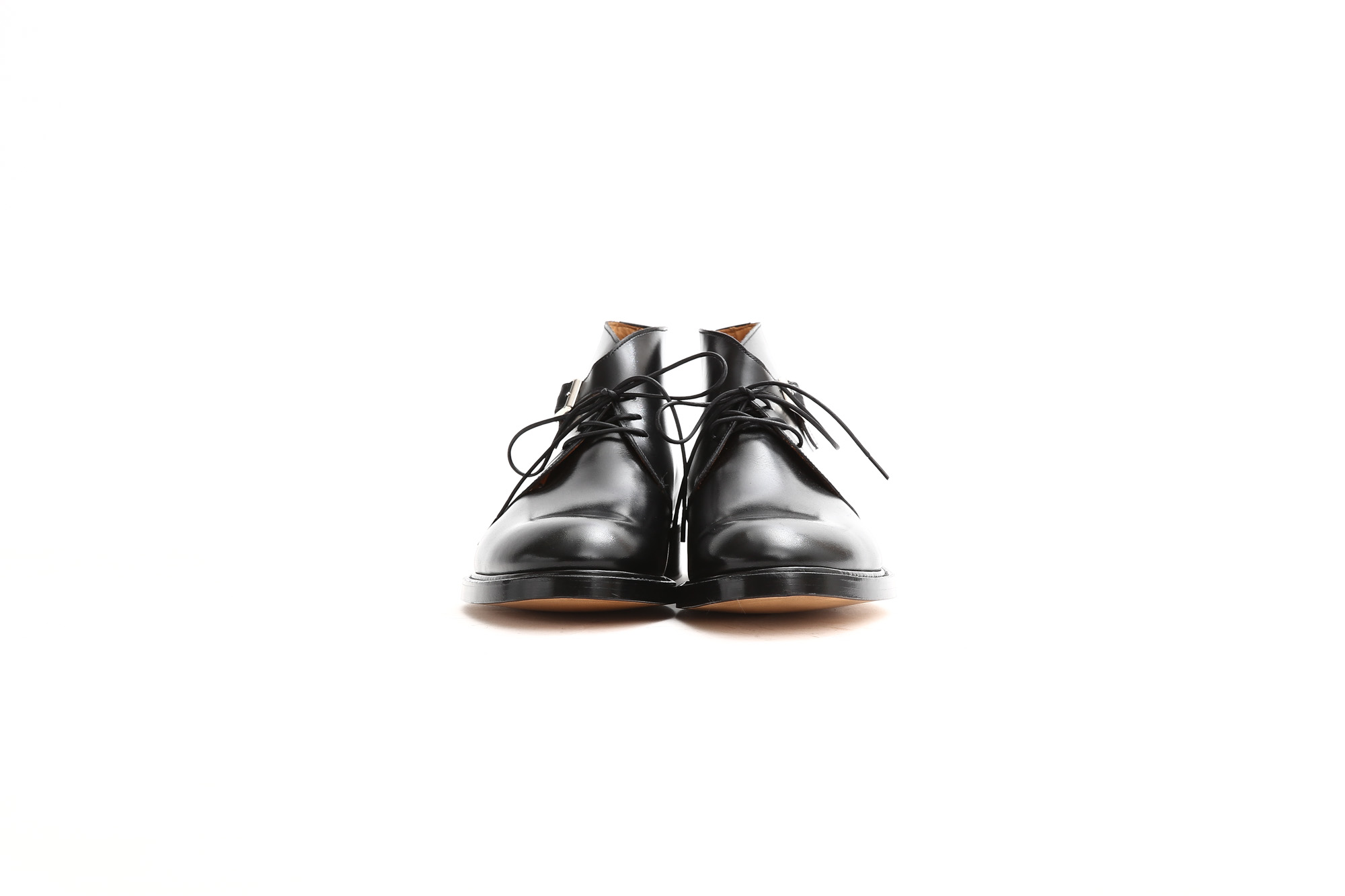 Cuervo (クエルボ) 【Derringer //// デリンジャー】 Annonay Vocalou Calf Leather アノネイ社 ボカルーカーフレザー Double Leather Sole Chukka Boots チャッカブーツ  BLACK(ブラック) MADE IN JAPAN(日本製) 2017 秋冬新作　Annonay Vocalou Calf Leather Goodyear Welt Process Leather Sole  BLACK MADE IN JAPAN 愛知 名古屋 Alto e Diritto アルト エ デリット クエルボ cuervo ブーツ ブライドルレザー 牛革 ブライドル ブーツ　コラボレート ヒロシツボウチ 坪内浩 エンツォボナフェ ボナフェ ベネチアンクリーム JOHN LOBB ジョンロブ CHURCH’S チャーチ JOSEPH CHEANEY ジョセフチーニー CORTHAY コルテ ALFRED SARGENT アルフレッドサージェント CROCKETT&JONES クロケットジョーンズ F.LLI GIACOMETTI フラテッリジャコメッティ ENZO BONAFE エンツォボナフェ BETTANIN&VENTURI ベッタニンヴェントゥーリ JALAN SRIWIJAYA ジャランスリウァヤ J.W.WESTON ジェイエムウエストン SANTONI サントーニ SERGIO ROSSI セルジオロッシ CARMINA カルミナ