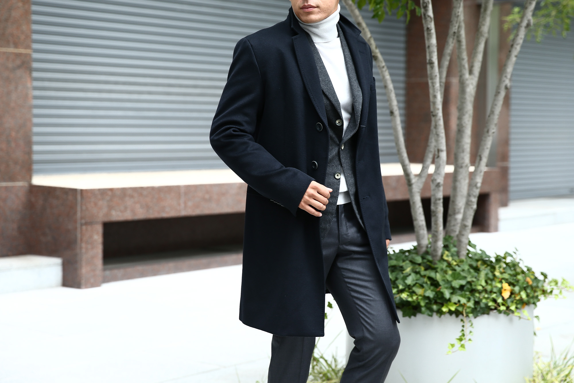 【HERNO // ヘルノ】 CA0058U Cashmere Chester coat カシミア チェスターコート PIACENZA ピアツェンツァ CASHMERE DROPGLIDE NYLON ULTRALIGHT 中綿入り カシミア チェスターコート NAVY (ネイビー・9200) Made in italy (イタリア製) 2017 秋冬新作 愛知 名古屋 Alto e Diritto アルト エ デリット herno ヘルノ ダウンコート ビジネススタイル