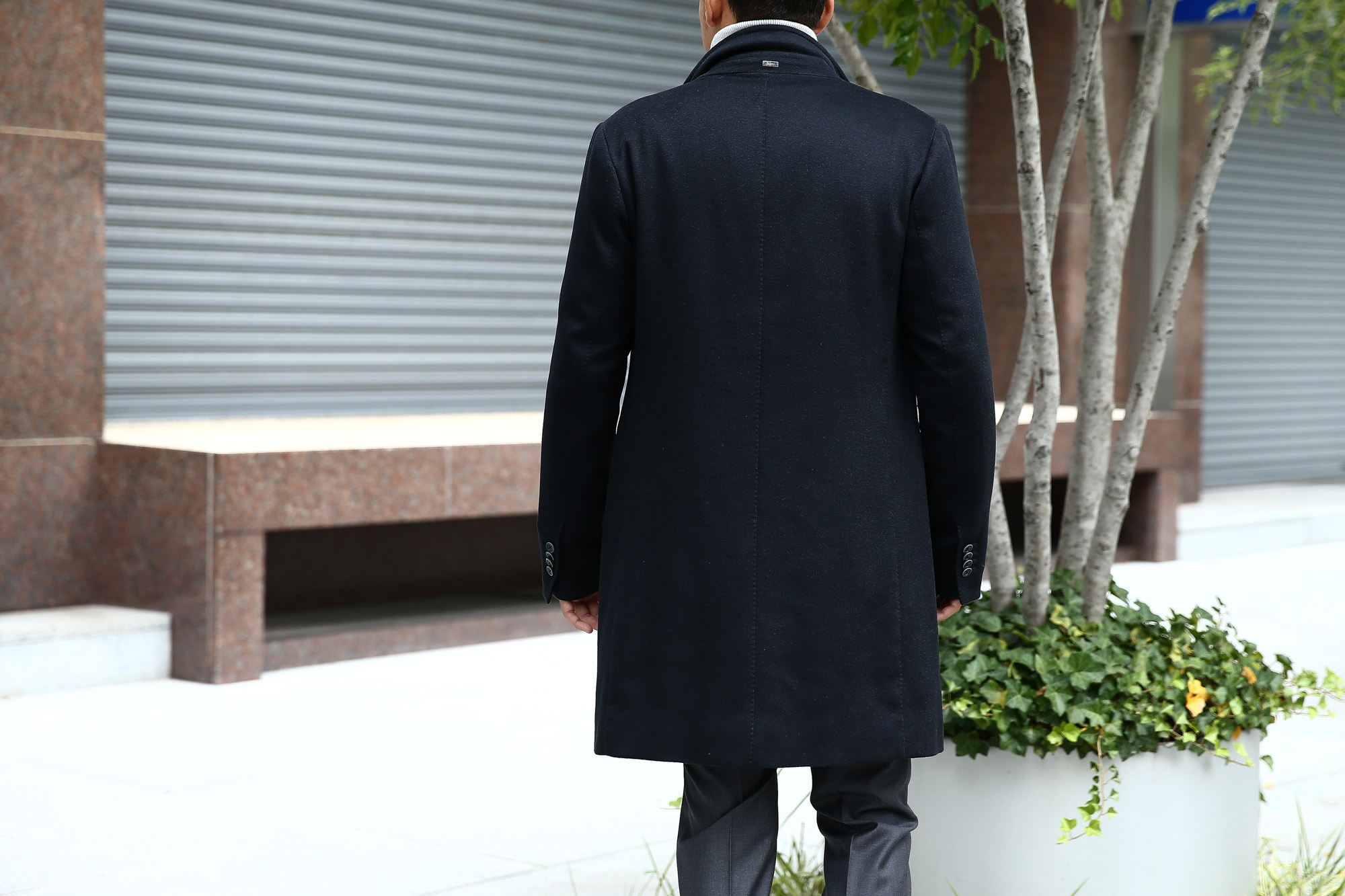 【HERNO // ヘルノ】 CA0058U Cashmere Chester coat カシミア チェスターコート PIACENZA ピアツェンツァ CASHMERE DROPGLIDE NYLON ULTRALIGHT 中綿入り カシミア チェスターコート NAVY (ネイビー・9200) Made in italy (イタリア製) 2017 秋冬新作 愛知 名古屋 Alto e Diritto アルト エ デリット herno ヘルノ ダウンコート ビジネススタイル