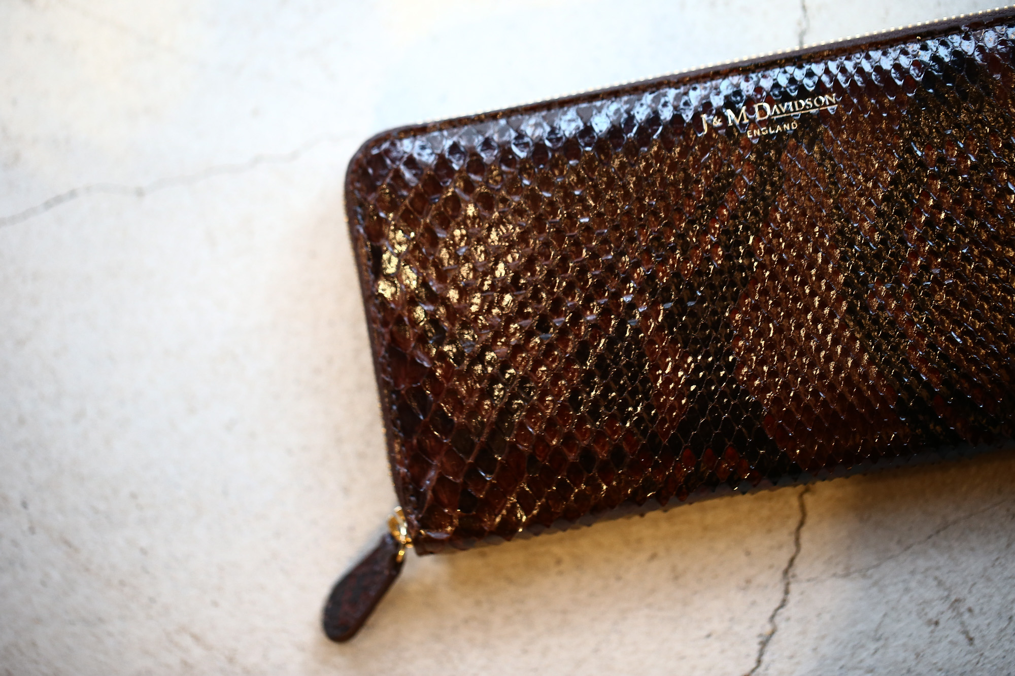 J&M DAVIDSON (ジェイアンドエムデヴィッドソン) ELONGATED ZIP WALLET (エロンゲーテッド ジップ ウォレット) 10069 PYTHON LEATHER / CALF LEATHER (パイソンレザー / カーフレザー) 長財布 ウォレット DK BROWN / PETROL (ダークブラウン / ペトロール・6800) Made in spain (スペイン製) 2017秋冬新作  JMDAVIDOSN JANDMDAVIDSON 愛知 名古屋 Alto e Diritto アルト エ デリット