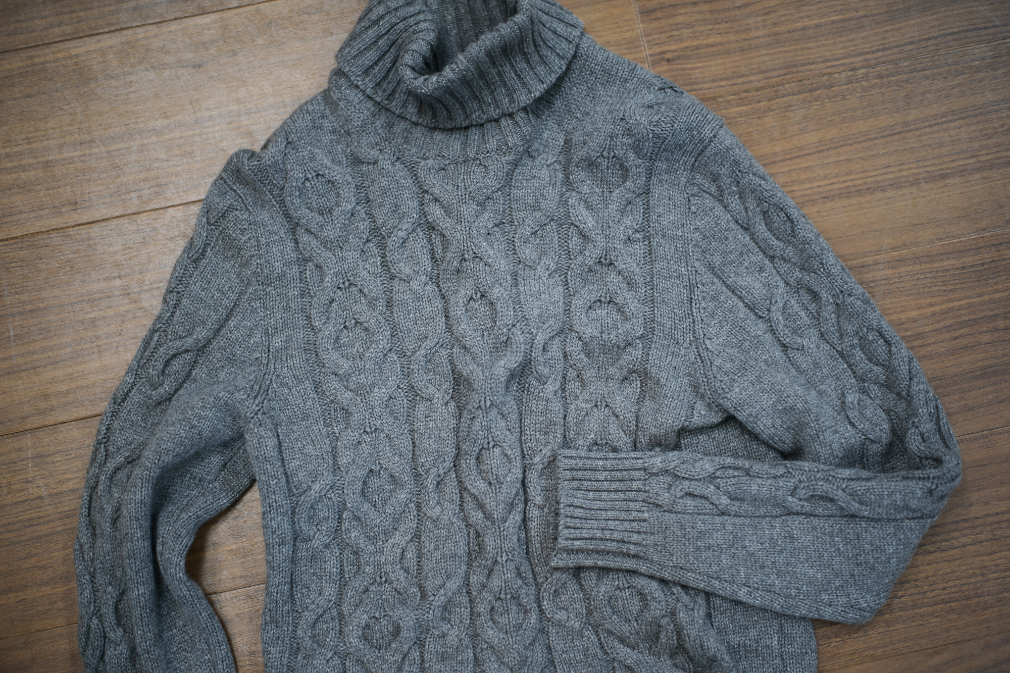 Settefili Cashmere / セッテフィーリ カシミア (2018 秋冬 プレ 展示会) セッテフィーリカシミア 愛知 名古屋 Alto e Diritto アルト エ デリット ニット カシミア ショールカラー カーディガン タートルネック ウルーネック Vネック イタリアカシミア100％ ローゲージ ケーブル編みニット