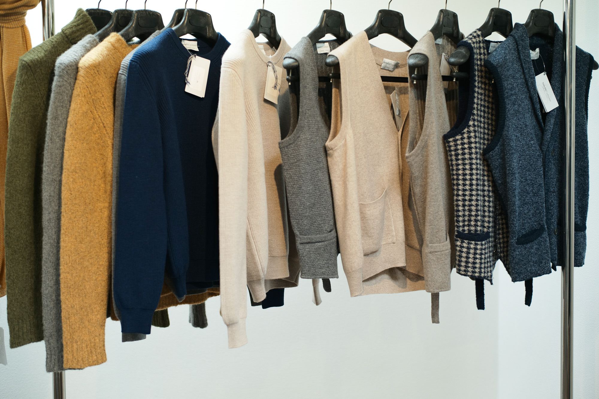 Settefili Cashmere / セッテフィーリ カシミア (2018 秋冬 プレ 展示会) セッテフィーリカシミア 愛知 名古屋 Alto e Diritto アルト エ デリット ニット カシミア ショールカラー カーディガン タートルネック ウルーネック Vネック イタリアカシミア100％ ローゲージ ケーブル編みニット