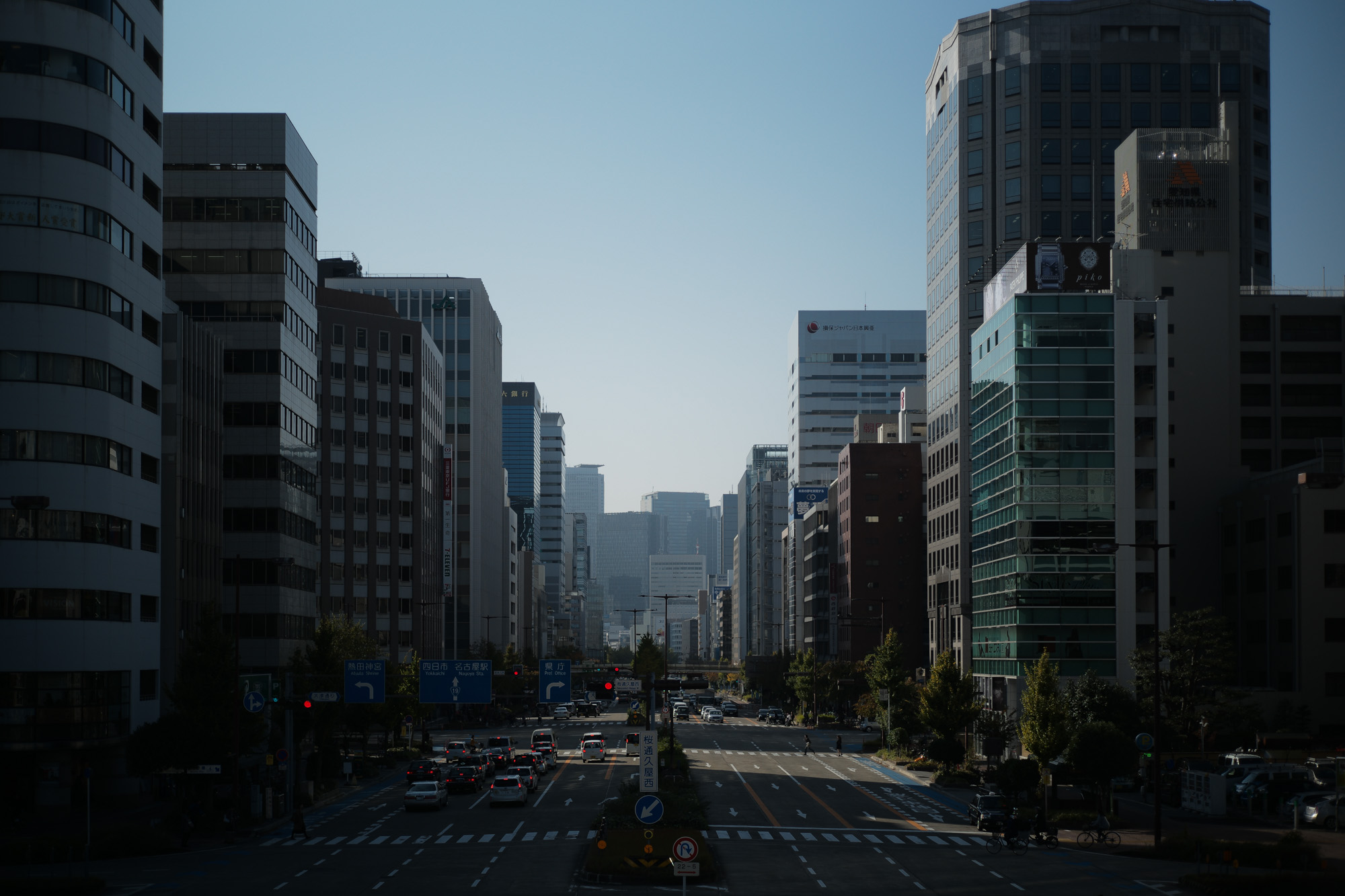 2017.11/06-11/12  ///【LEICA M10 + SUMMICRON-L F2/50mm 1999年製】　作例 ブログ ライカM10 写真 leicam10 ライカ leica 愛知 名古屋 ズミクロン canonplaza 名古屋インターシティ キャノンサービスセンター名古屋 vans アナハイムファクトリーコレクション オーセンティック authentic44dx オールドスクール oldskool36dx スケートハイ sk8hi38dx でら桜通り でら洋服屋 30年の歴史 enzobonafe bering romeocordovan パトリッククルーズライン patrickgenovaptn incotex 冬 素敵コレクション autumn 秋 aki 久屋大通公園 空 sky 名古屋テレビ塔 谷さん