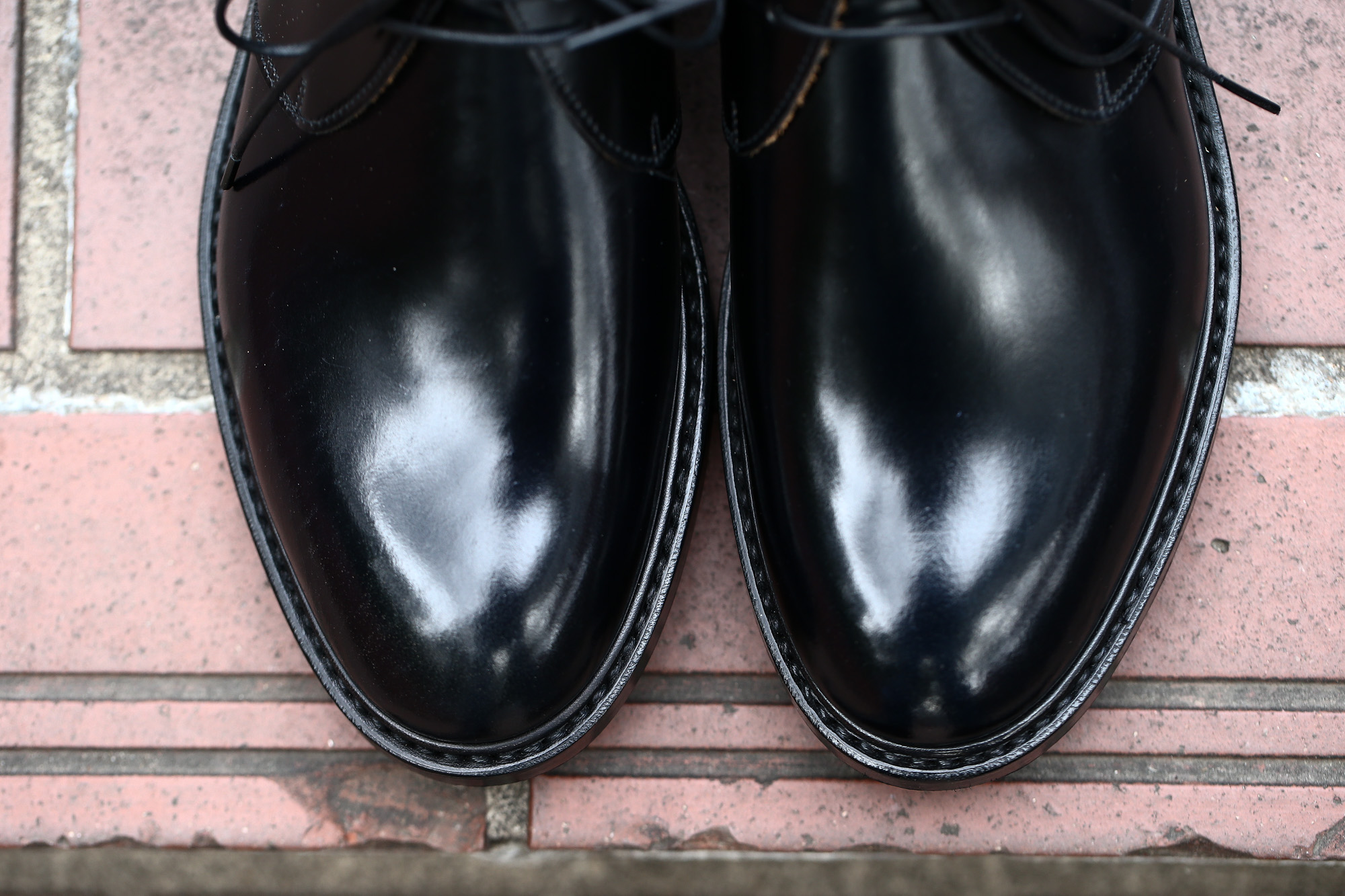 Cuervo (クエルボ) 【Derringer Cordovan / デリンジャー コードバン】　Shell Cordovan シェルコードバンレザー Goodyear Welt Process  Double Leather Sole Chukka Boots チャッカブーツ  BLACK(ブラック・BLK) MADE IN JAPAN(日本製) 2017 秋冬新作 愛知 名古屋 Alto e Diritto アルト エ デリット クエルボ　チャッカブーツ コードバン 5(24),5.5(24.5),6(25),6.5(25.5),7(26),7.5(26.5),8(27),8.5(27.5),9(28)