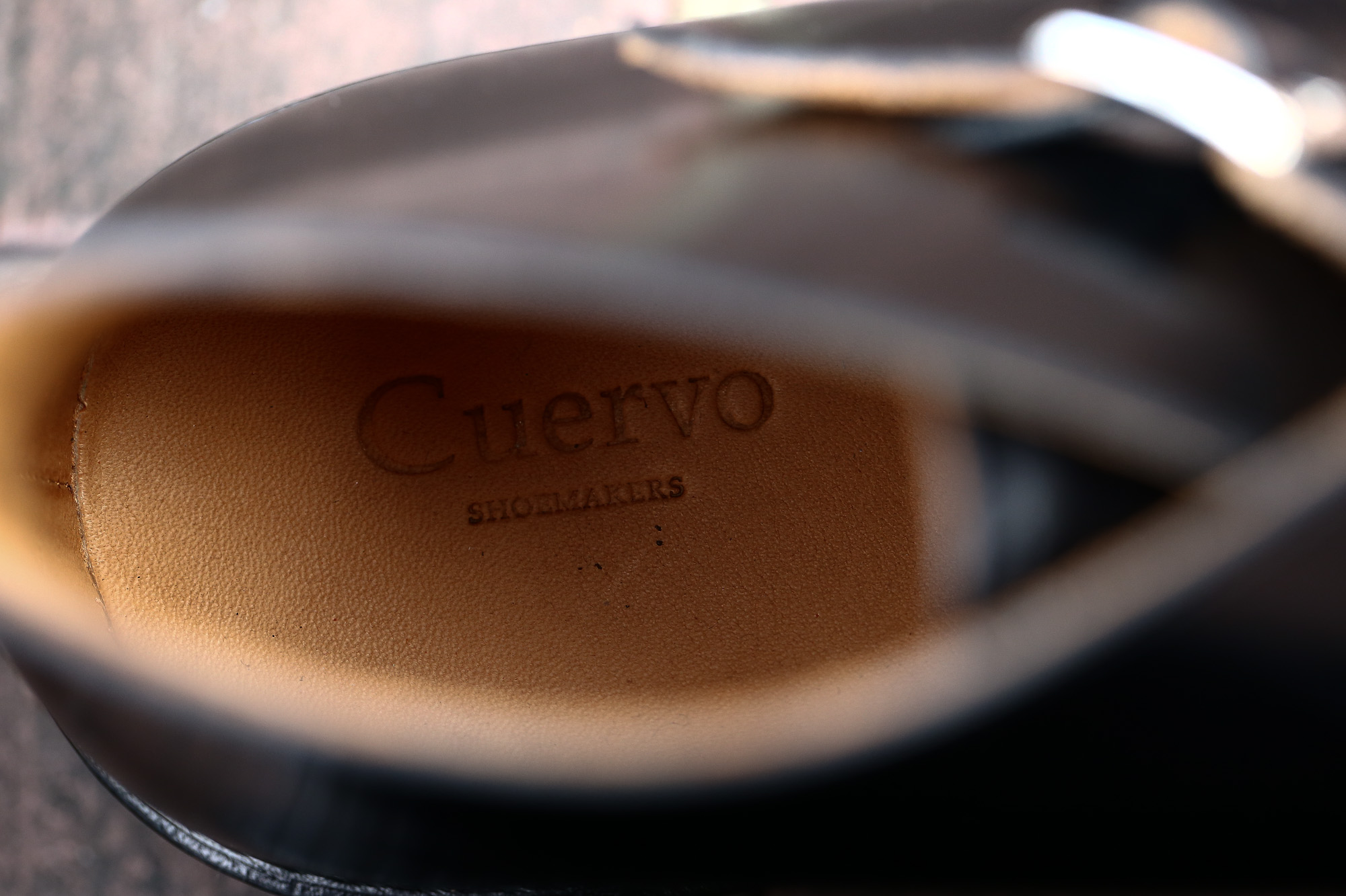 Cuervo (クエルボ) 【Derringer Cordovan / デリンジャー コードバン】　Shell Cordovan シェルコードバンレザー Goodyear Welt Process  Double Leather Sole Chukka Boots チャッカブーツ  BLACK(ブラック・BLK) MADE IN JAPAN(日本製) 2017 秋冬新作 愛知 名古屋 Alto e Diritto アルト エ デリット クエルボ　チャッカブーツ コードバン 5(24),5.5(24.5),6(25),6.5(25.5),7(26),7.5(26.5),8(27),8.5(27.5),9(28)