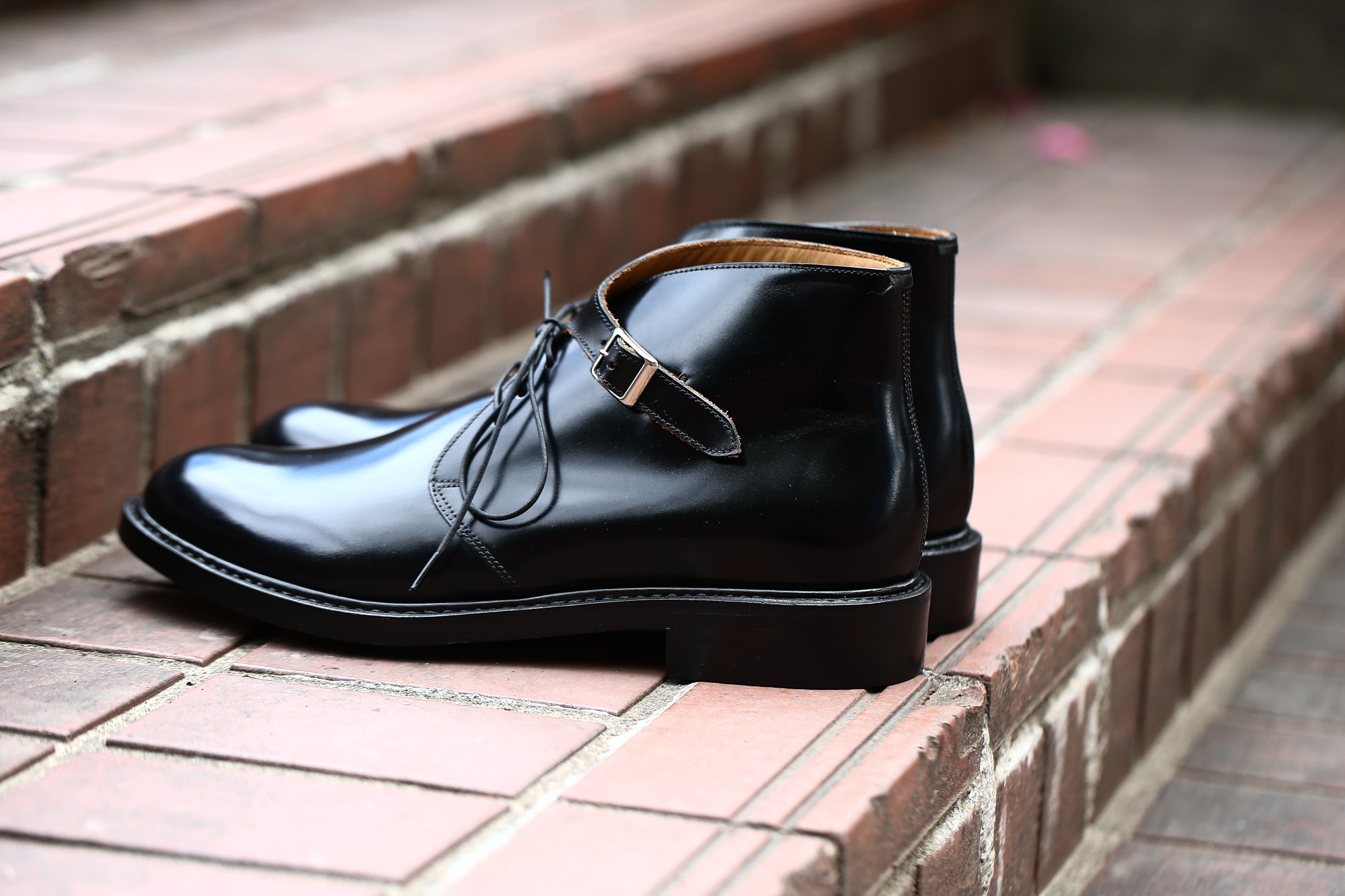 Cuervo (クエルボ) 【Derringer Cordovan / デリンジャー コードバン】　Shell Cordovan シェルコードバンレザー Goodyear Welt Process  Double Leather Sole Chukka Boots チャッカブーツ  BLACK(ブラック・BLK) MADE IN JAPAN(日本製) 2017 秋冬新作 愛知 名古屋 Alto e Diritto アルト エ デリット クエルボ　チャッカブーツ コードバン 5(24),5.5(24.5),6(25),6.5(25.5),7(26),7.5(26.5),8(27),8.5(27.5),9(28)