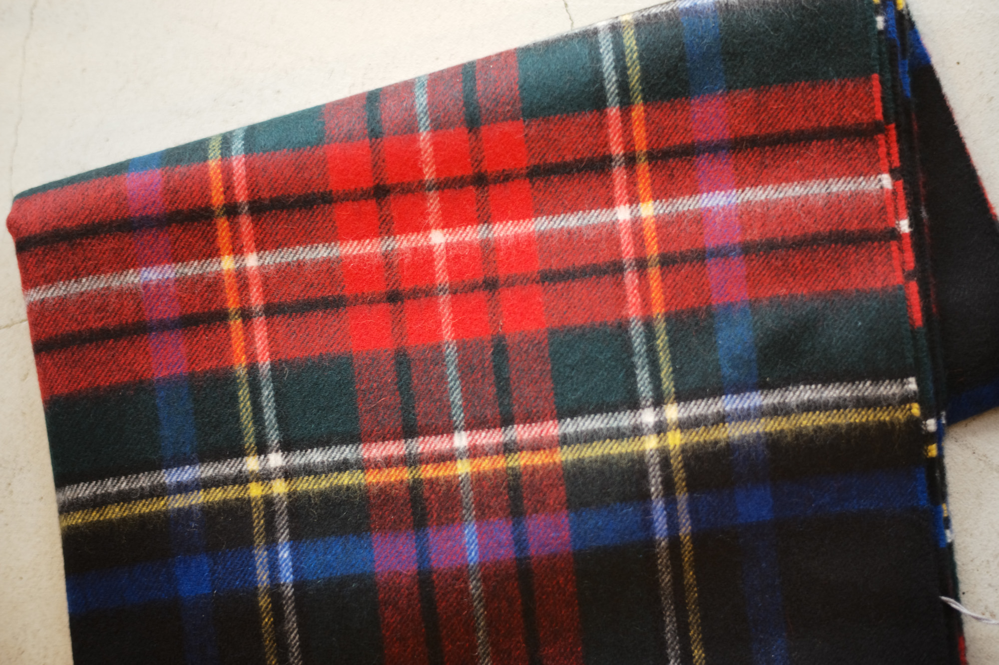 参考にお買い物♪ Johnstons カシミア100% 大判ストール Black