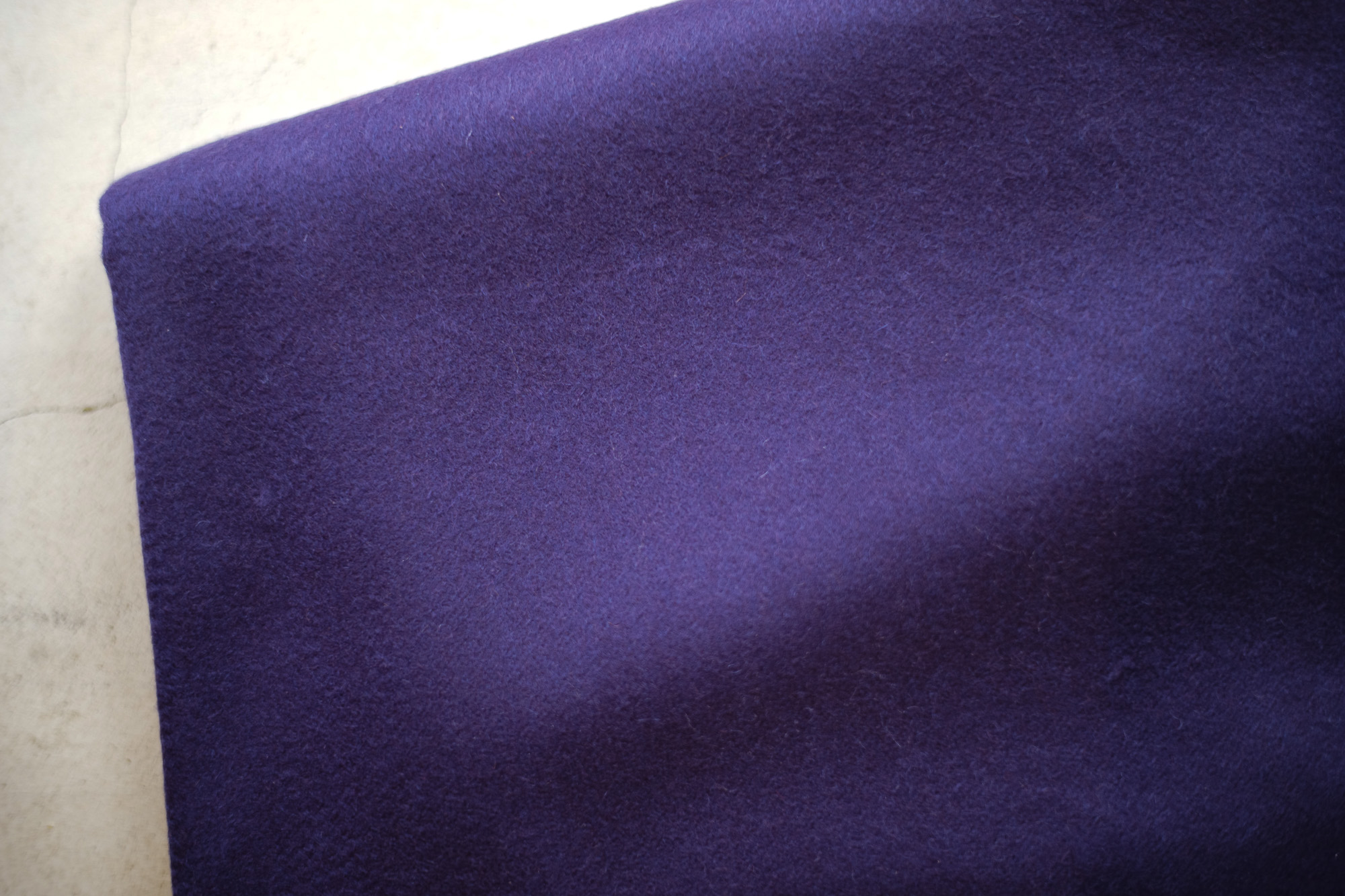 Johnstons (ジョンストンズ) WA56 STOLE Cashmere 100% カシミア 大判 ストール ROYAL PURPLE (ロイヤルパープル・SD7119) Made in Scotland (スコットランド製) 2017 秋冬新作 johnstons 愛知 名古屋 Alto e Diritto アルト エ デリット