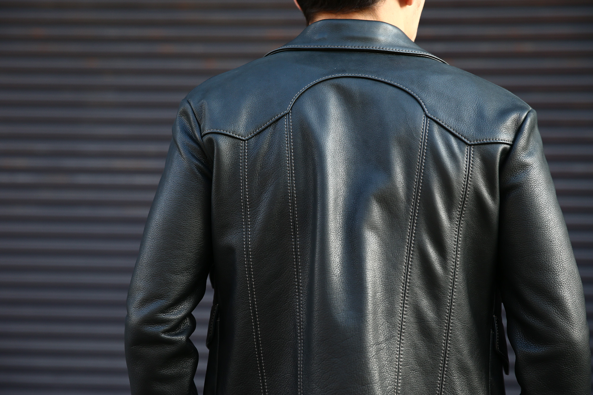 South Paradiso Leather (サウスパラディソレザー) East West イーストウエスト 【ADLER /// アードラー】 Cow Hide Leather カウハイドレザー レザージャケット BLACK (ブラック) MADE IN USA (アメリカ製) のコーディネート画像。愛知 名古屋 Alto e Diritto アルト エ デリット アドラー サウスパラディソ パラディソ レザー ヴィンテージ ビンテージ