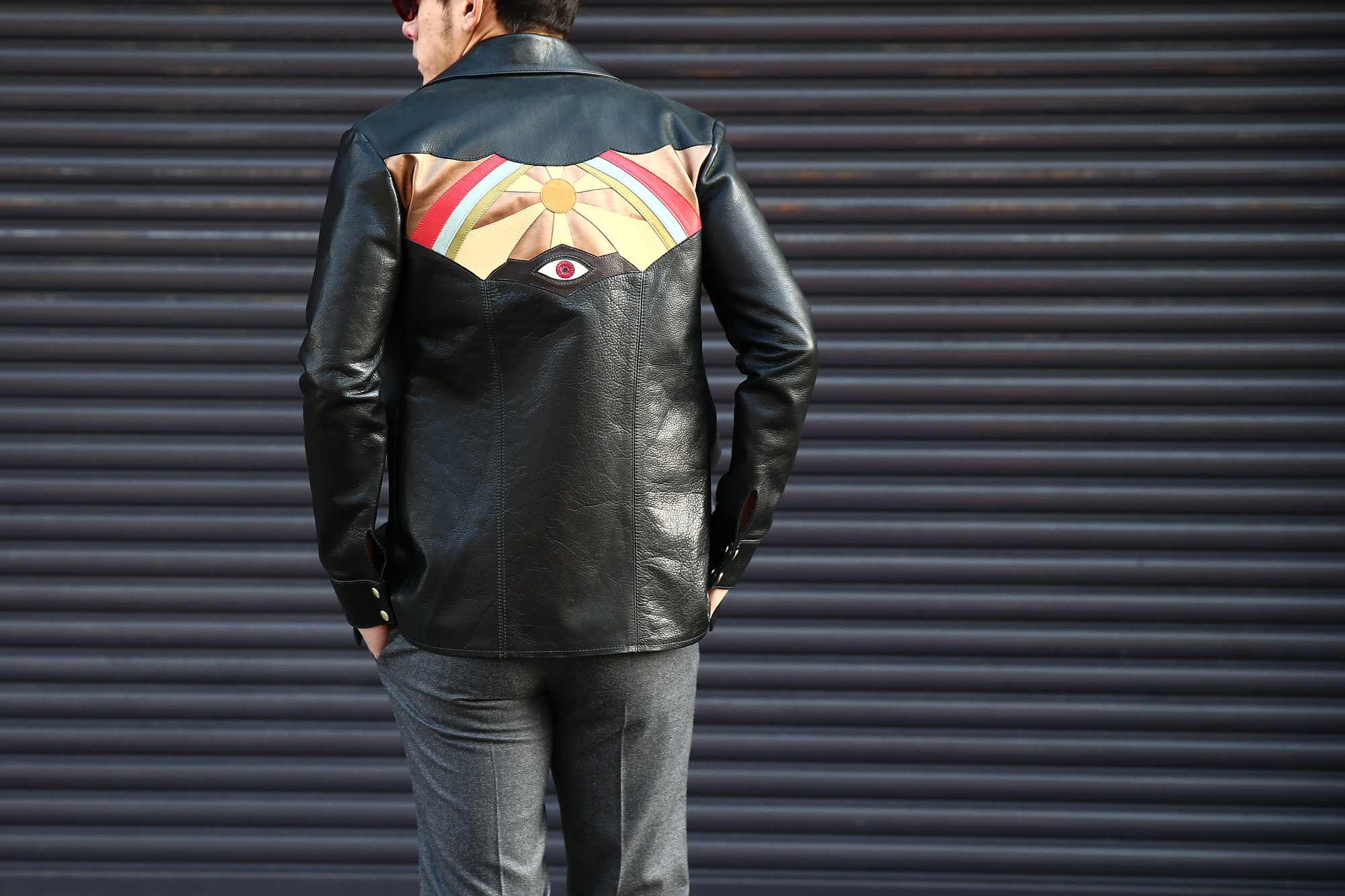 South Paradiso Leather(サウスパラディソレザー) East West(イーストウエスト) 【ILLUMINATI RAINBOW SHIRTS // イルミナティレインボーシャツ】 Cow hide Leather カウハイドレザー レザーシャツ BLACK(ブラック) MADE IN USA(アメリカ製) 愛知 名古屋 Alto e Diritto アルト エ デリット パラディソ サウスパラディソ SMOKE スモーク WINCHESTER ウィンチェスター ADLER アドラー アードラー 革ジャン ライダース レザージャケット