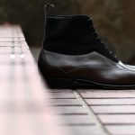 ENZO BONAFE (エンツォボナフェ) 【ART.3922】 Balmoral boots BONAUDO MUSEUM CALF LEATHER ボナウド社ミュージアムカーフレザー バルモラルブーツ PEWTER × NERO (ピューター × ブラック) 2018 春夏新作のイメージ